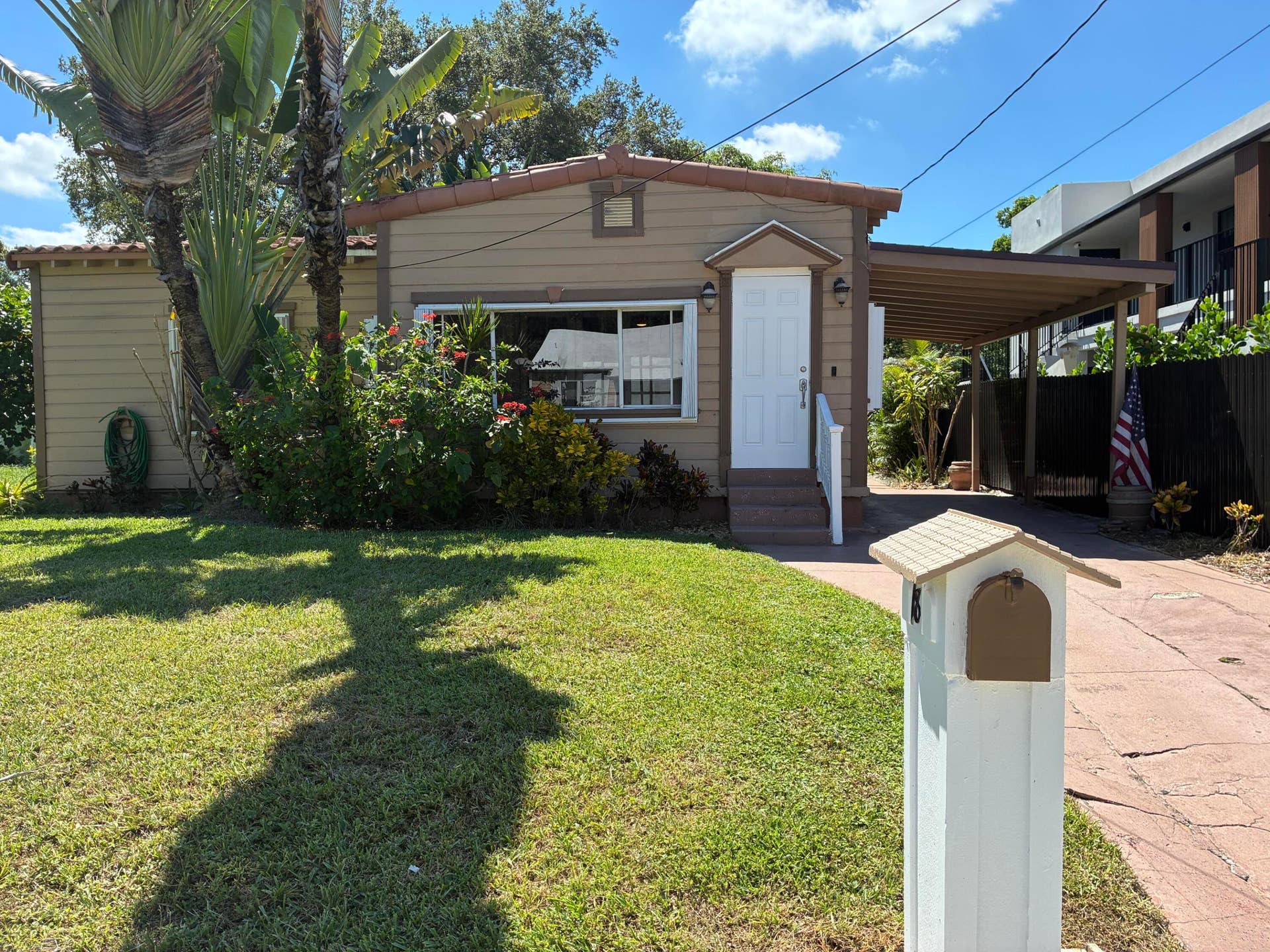 18 SE 10TH Street, Fort Lauderdale, FL 33316 IMG_9107