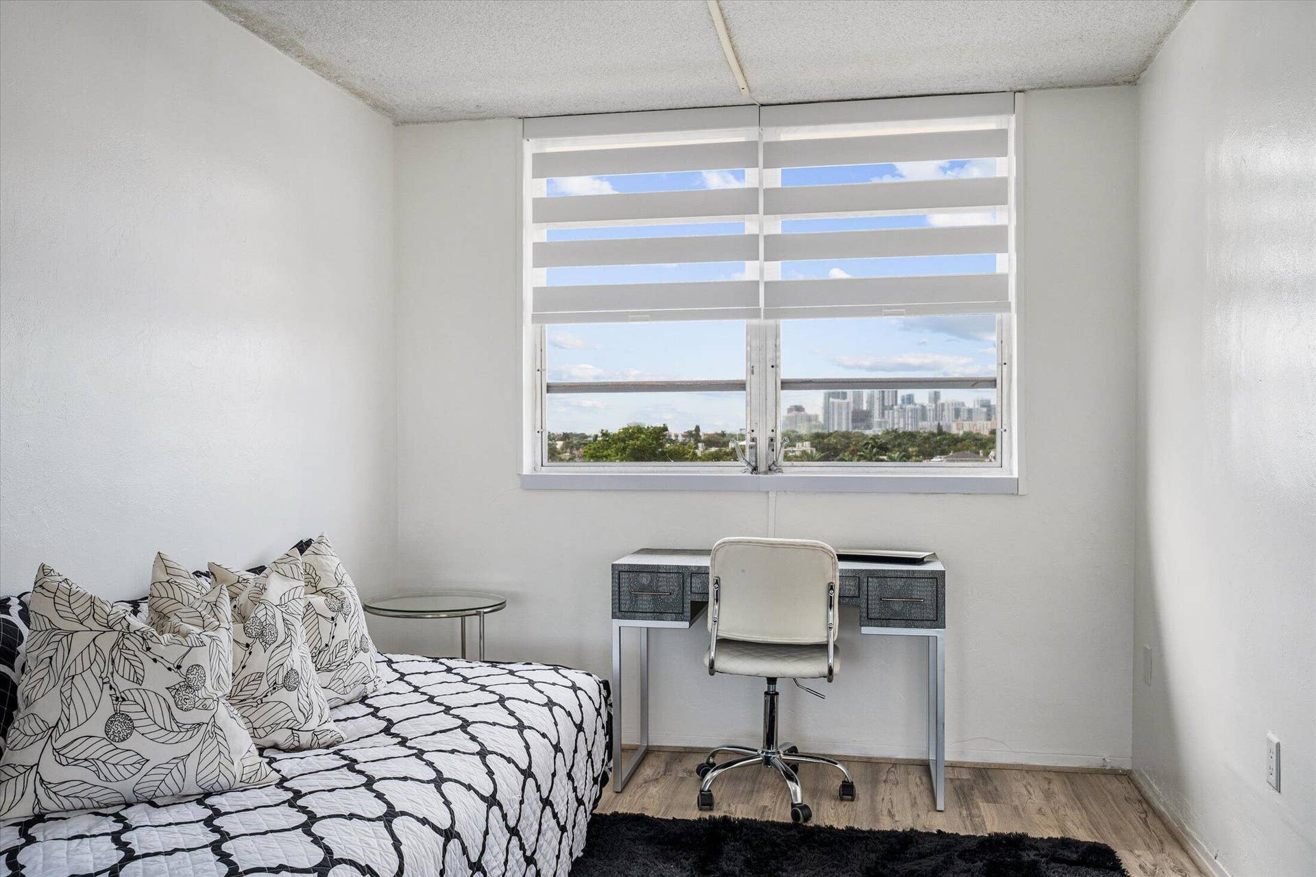 2400 NE 9th Street, #604, Fort Lauderdale, FL 33304 11-2400 NE 9th St #604, Fort Lauderdale-