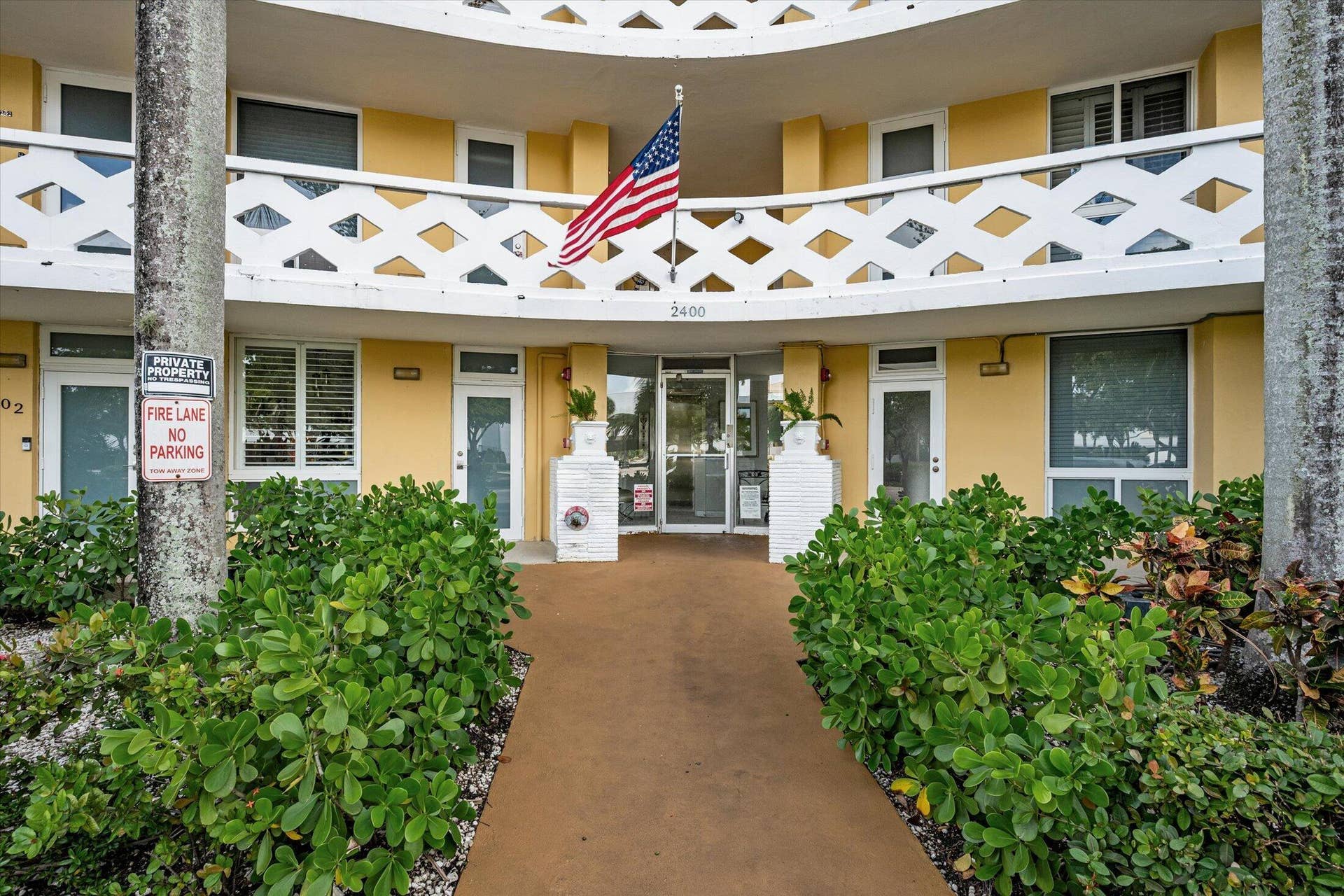2400 NE 9th Street, #604, Fort Lauderdale, FL 33304 20-2400 NE 9th St #604, Fort Lauderdale-