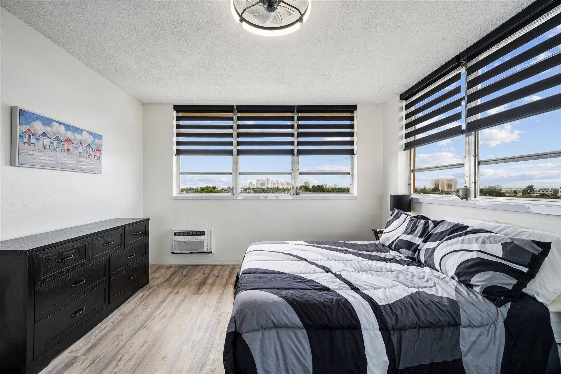 2400 NE 9th Street, #604, Fort Lauderdale, FL 33304 14-2400 NE 9th St #604, Fort Lauderdale-
