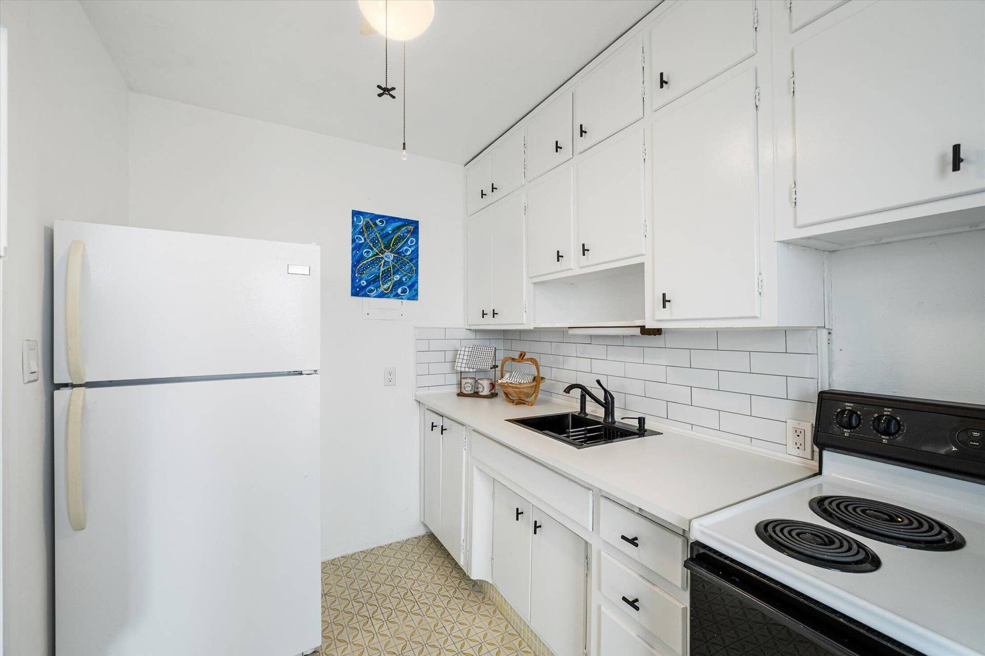 2400 NE 9th Street, #604, Fort Lauderdale, FL 33304 07-2400 NE 9th St #604, Fort Lauderdale-