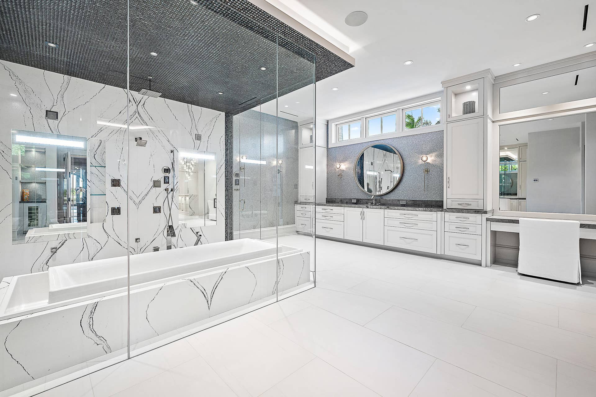 176 Spyglass Lane, Jupiter, FL 33477 Primary Bathroom A