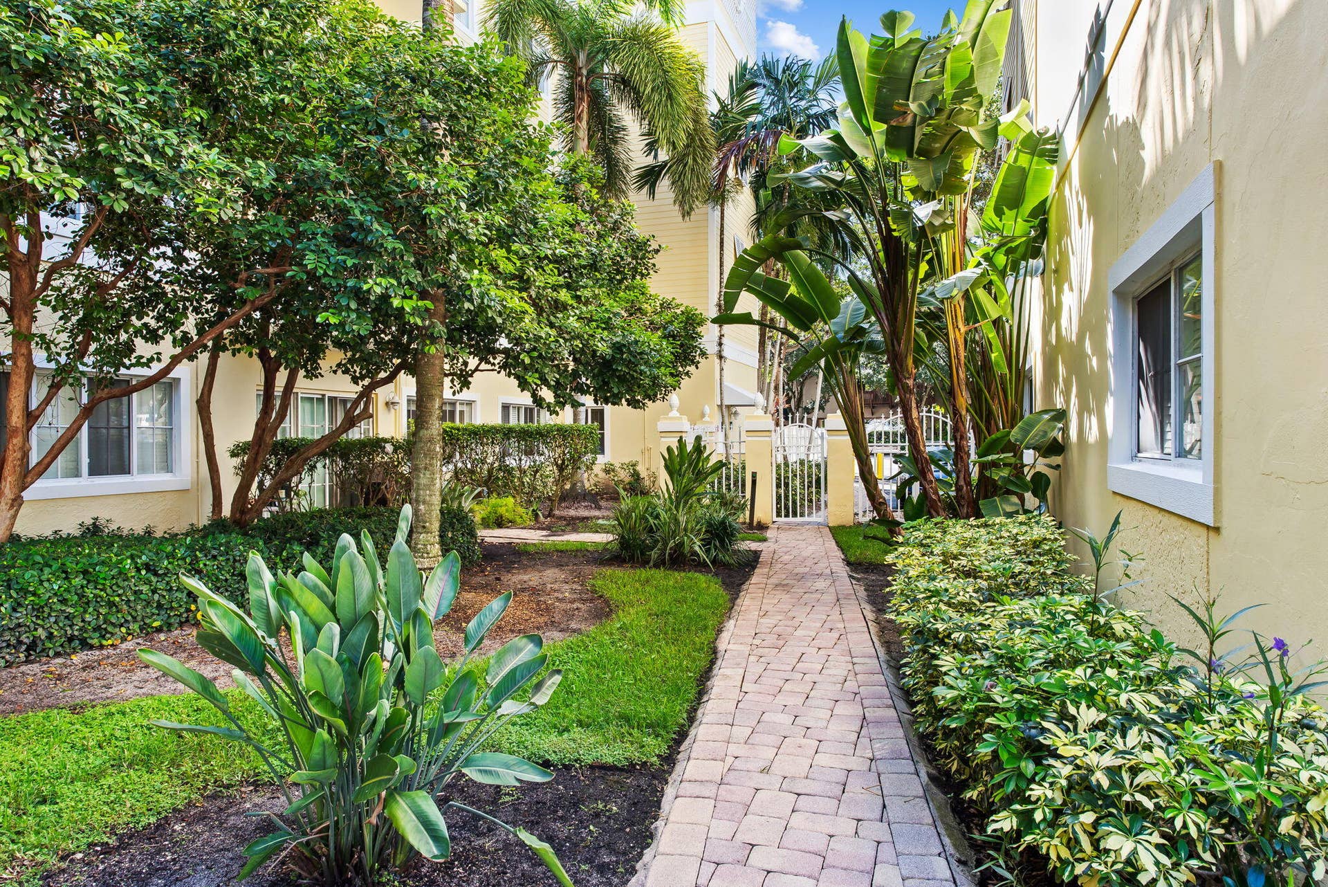 1515 E BROWARD Boulevard, #401, Fort Lauderdale, FL 33301 21-web-or-mls-_BWP0675