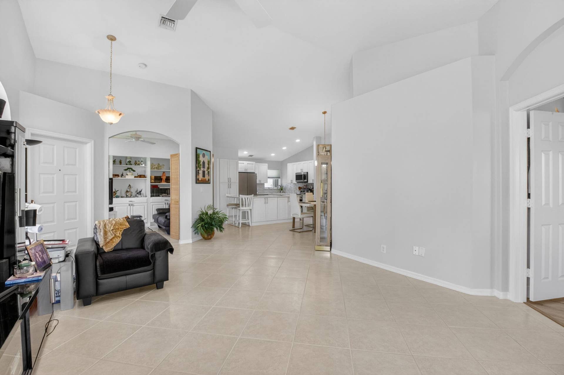 15349 LAKE WISTERIA Road, Delray Beach, FL 33484 9-web-or-mls-DSC_3564