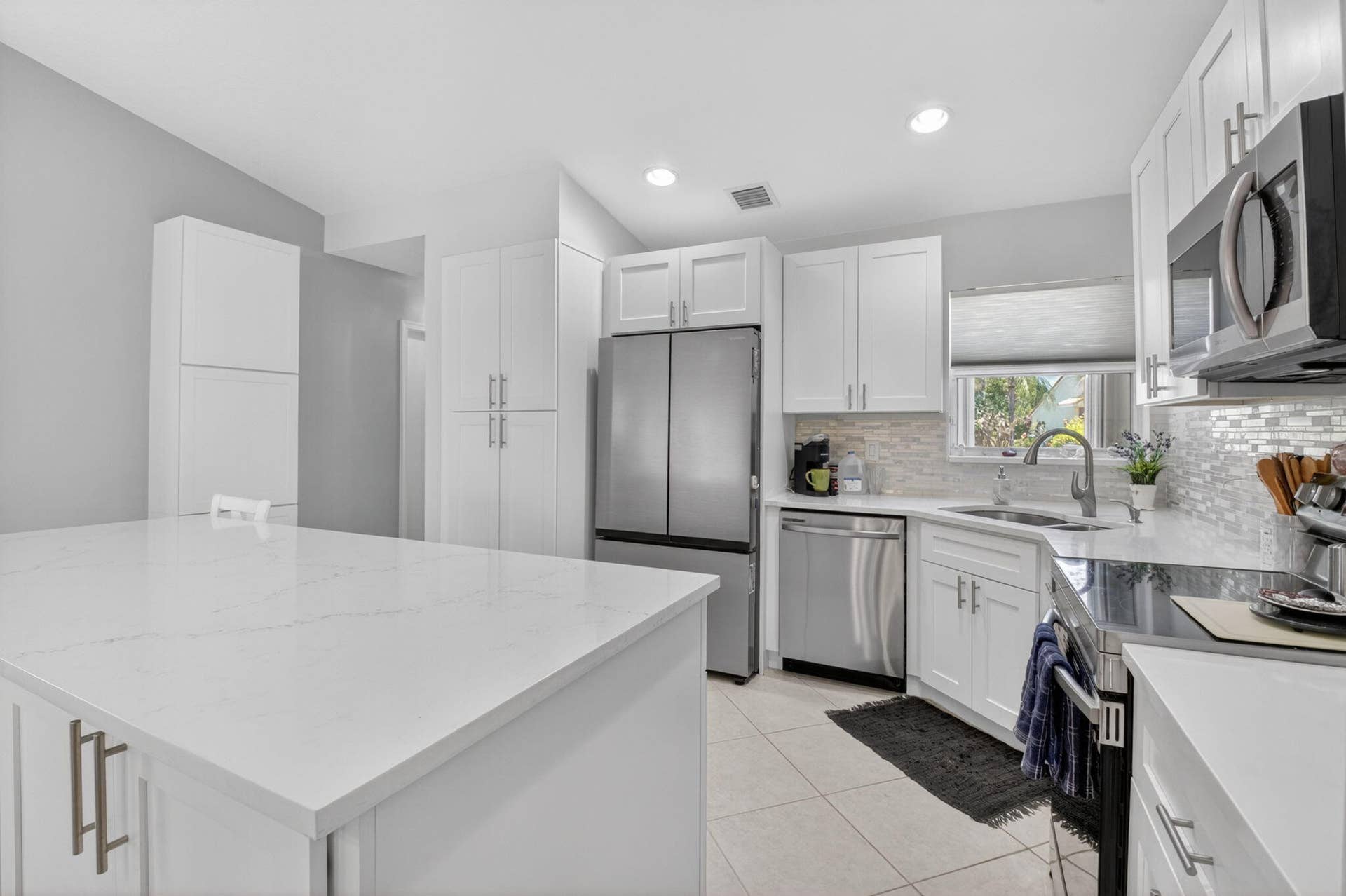 15349 LAKE WISTERIA Road, Delray Beach, FL 33484 14-web-or-mls-DSC_3589