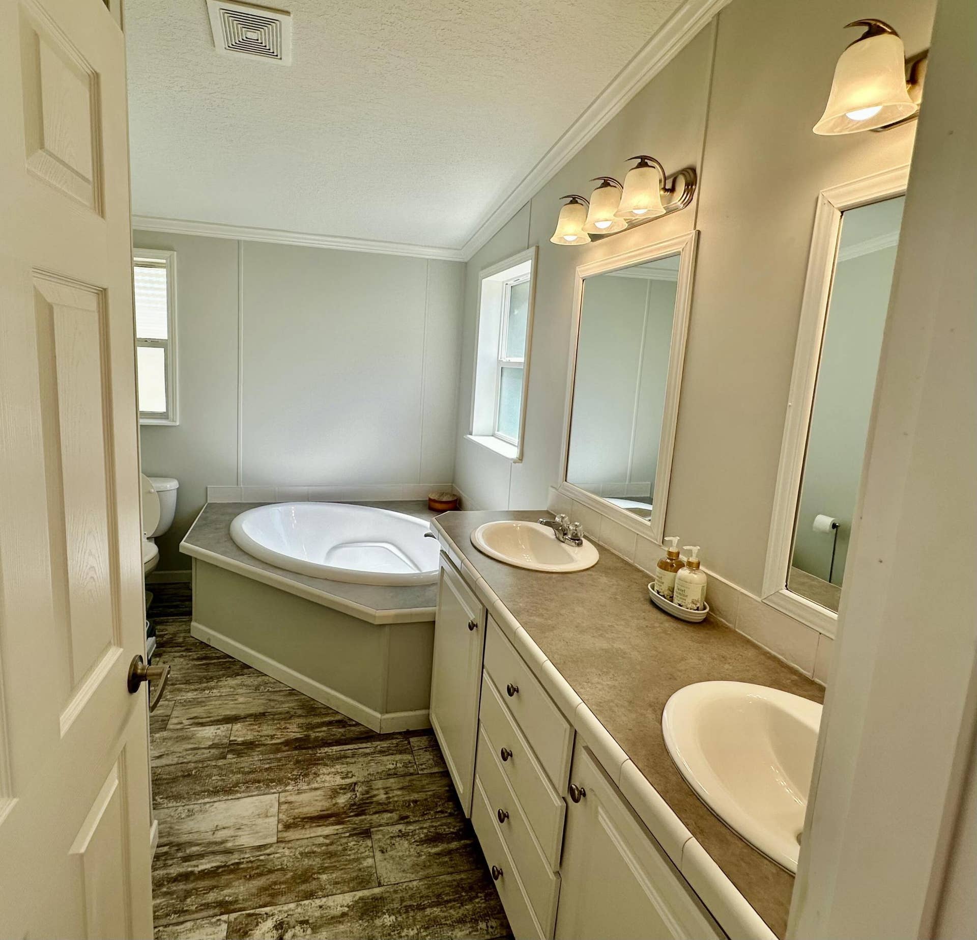 8080 SOUTH Street, Boca Raton, FL 33433 IMG_1326