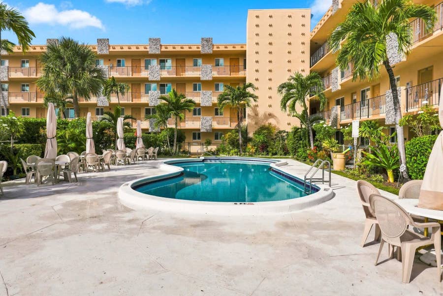 Property photo for 2145 PIERCE Street, #425, Hollywood, FL