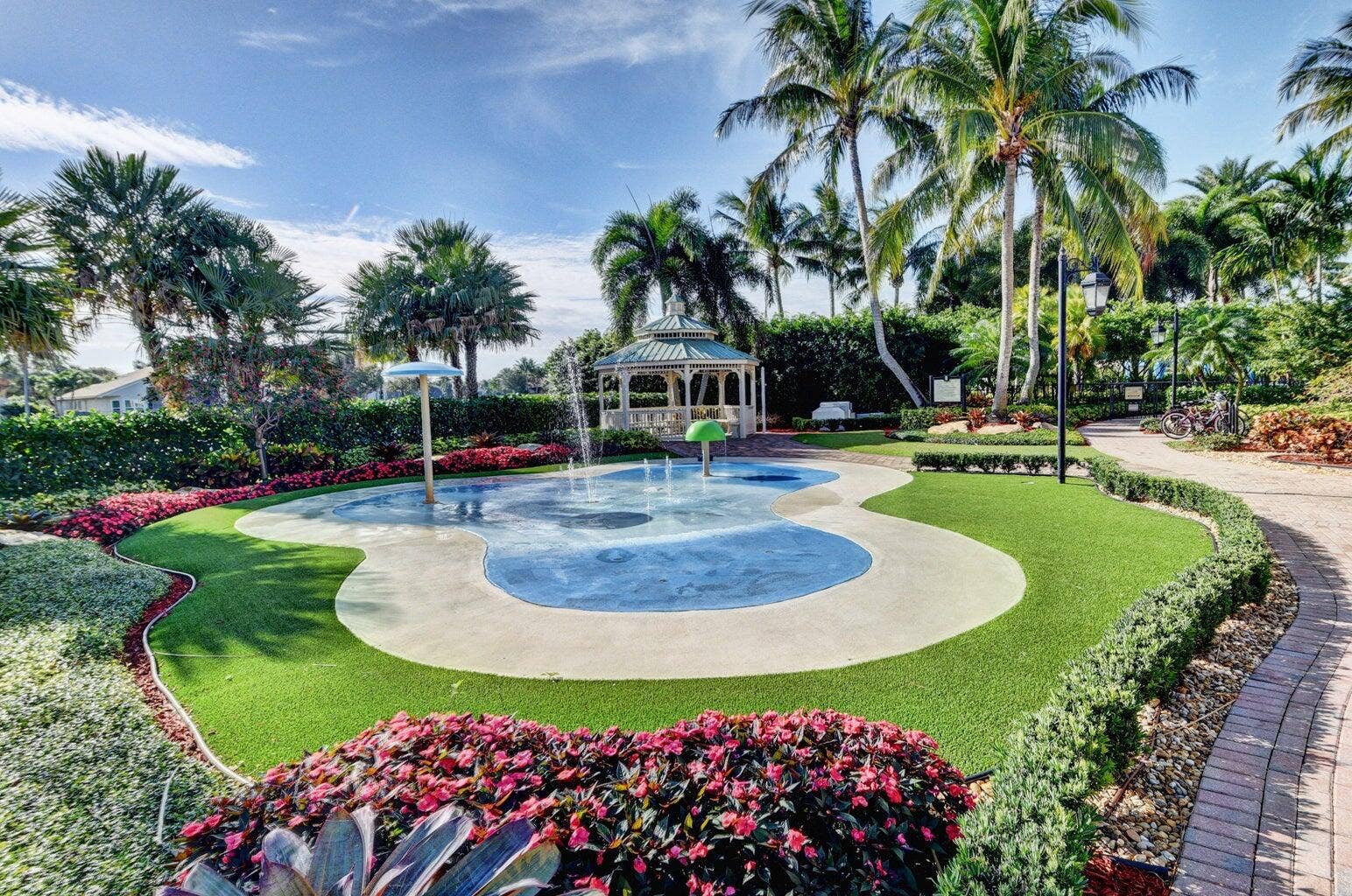 6874 Venidita Beach Drive, Delray Beach, FL 33446 Splash Pad