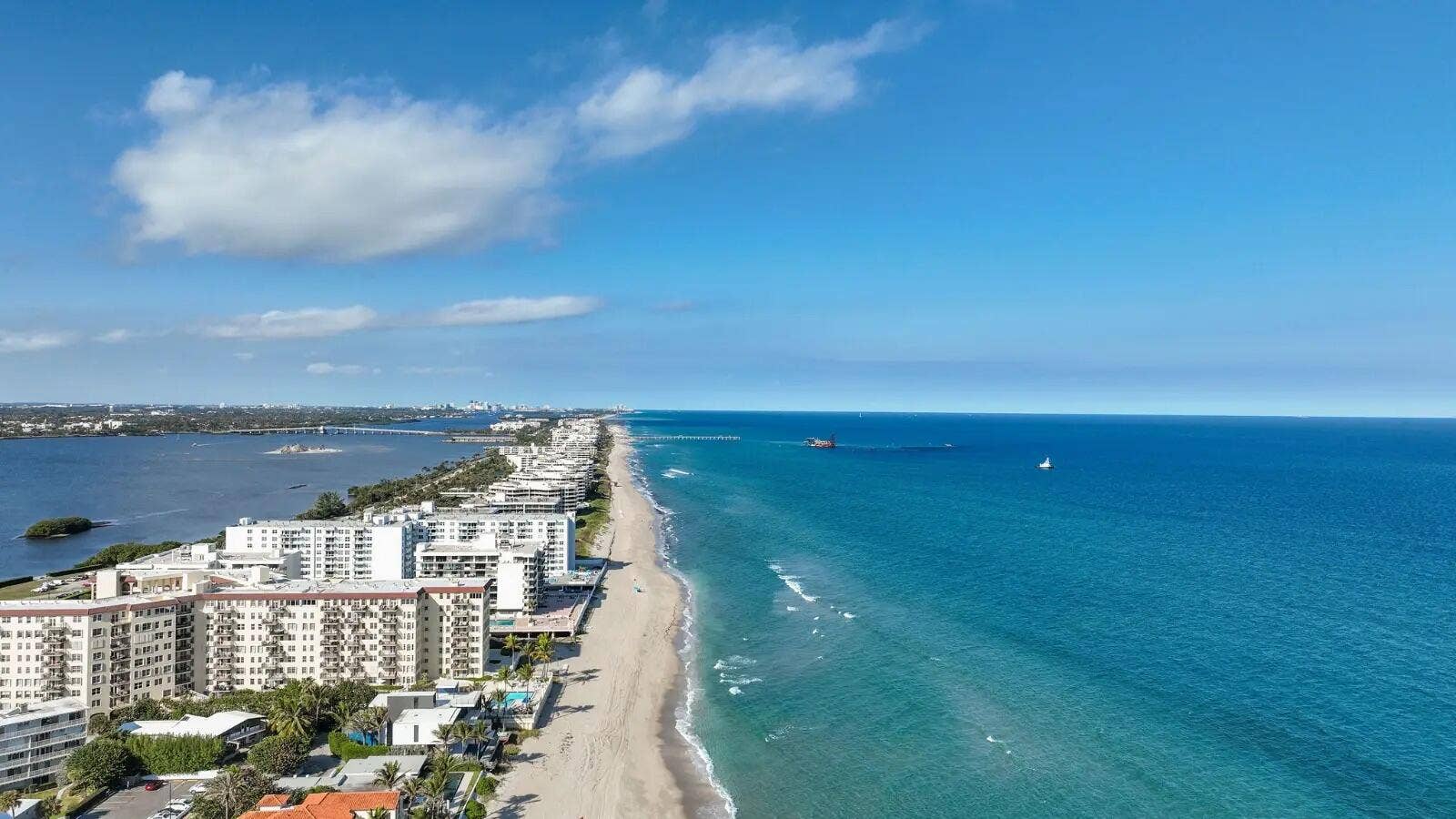3546 S OCEAN Boulevard, #527, South Palm Beach, FL 33480 DJI_0898