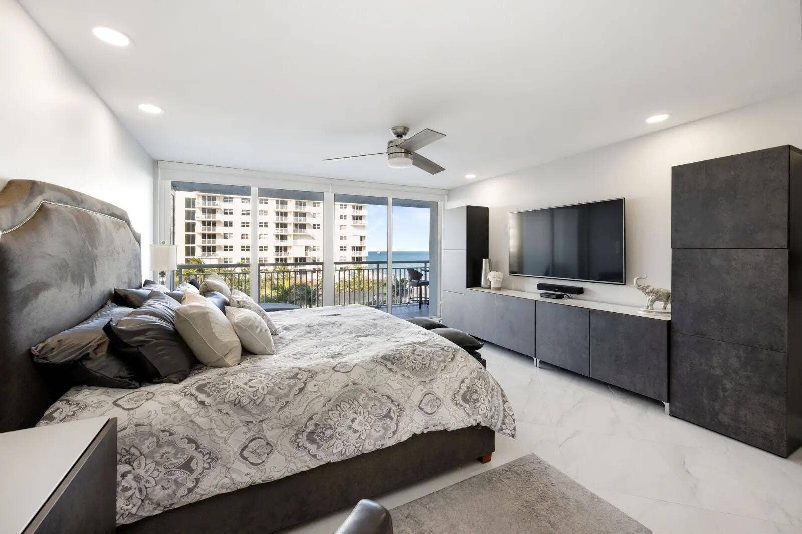 3546 S OCEAN Boulevard, #527, South Palm Beach, FL 33480 DSC_8045