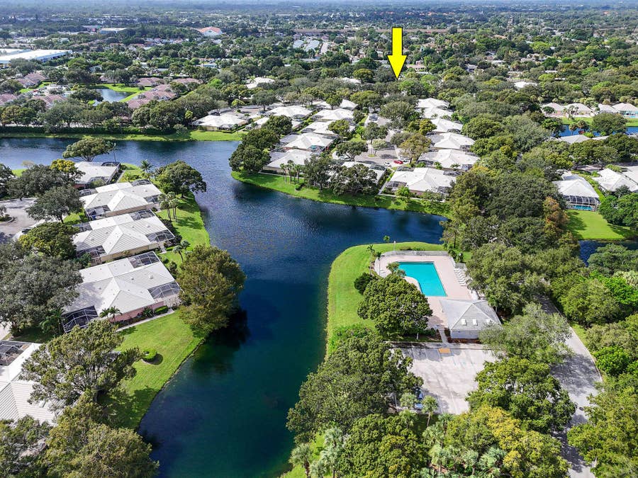 Property photo for 4704 Lakemont Court, Palm Beach Gardens, FL