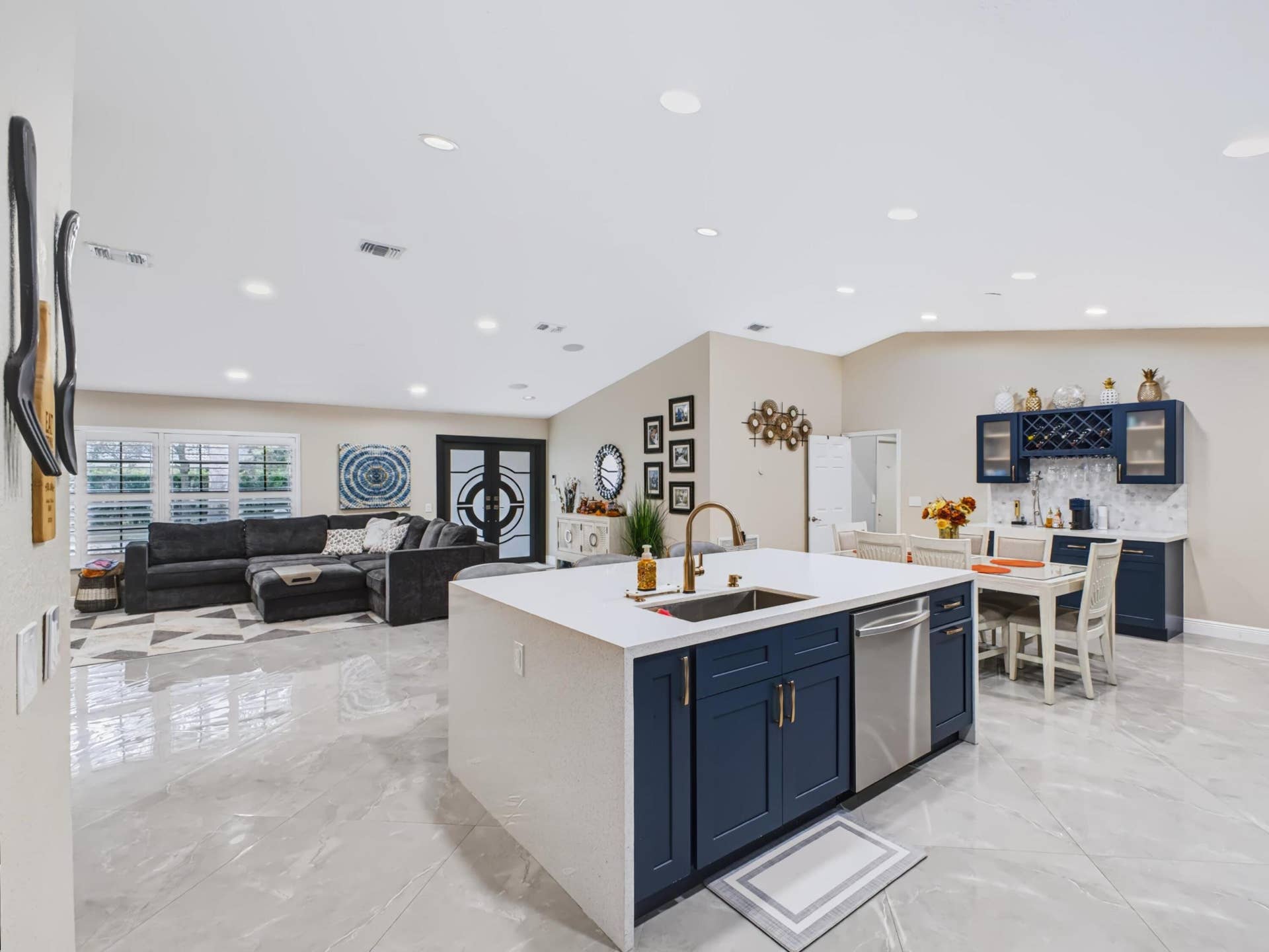 4851 NW 52ND Street, Coconut Creek, FL 33073 Kitchen to Living Din in g
