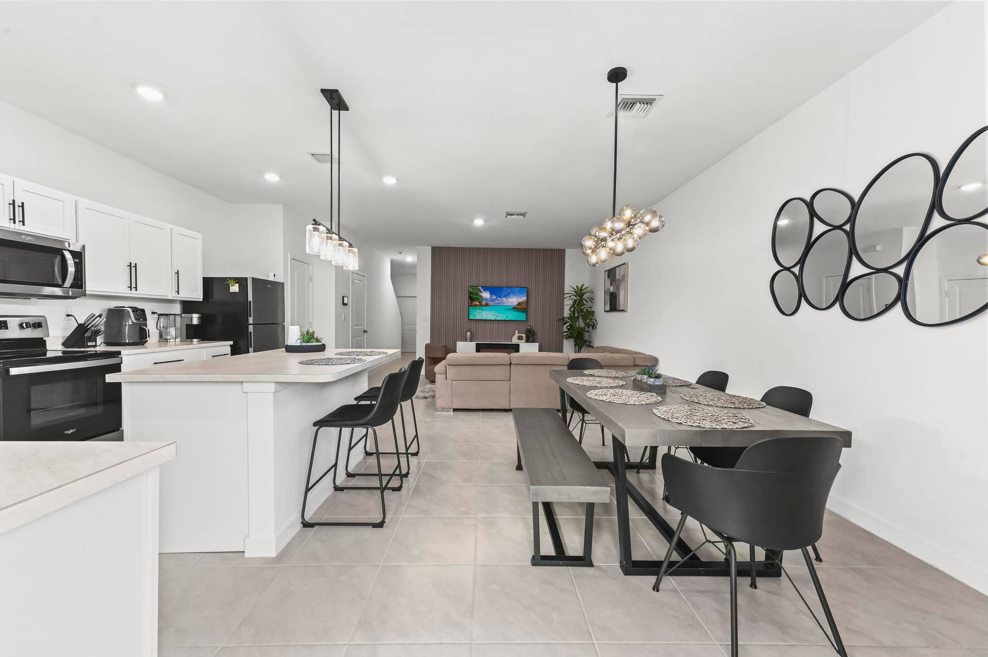 864 NW 3rd Terrace, Pompano Beach, Pompano Beach, FL 33060 11 Dining Room 03
