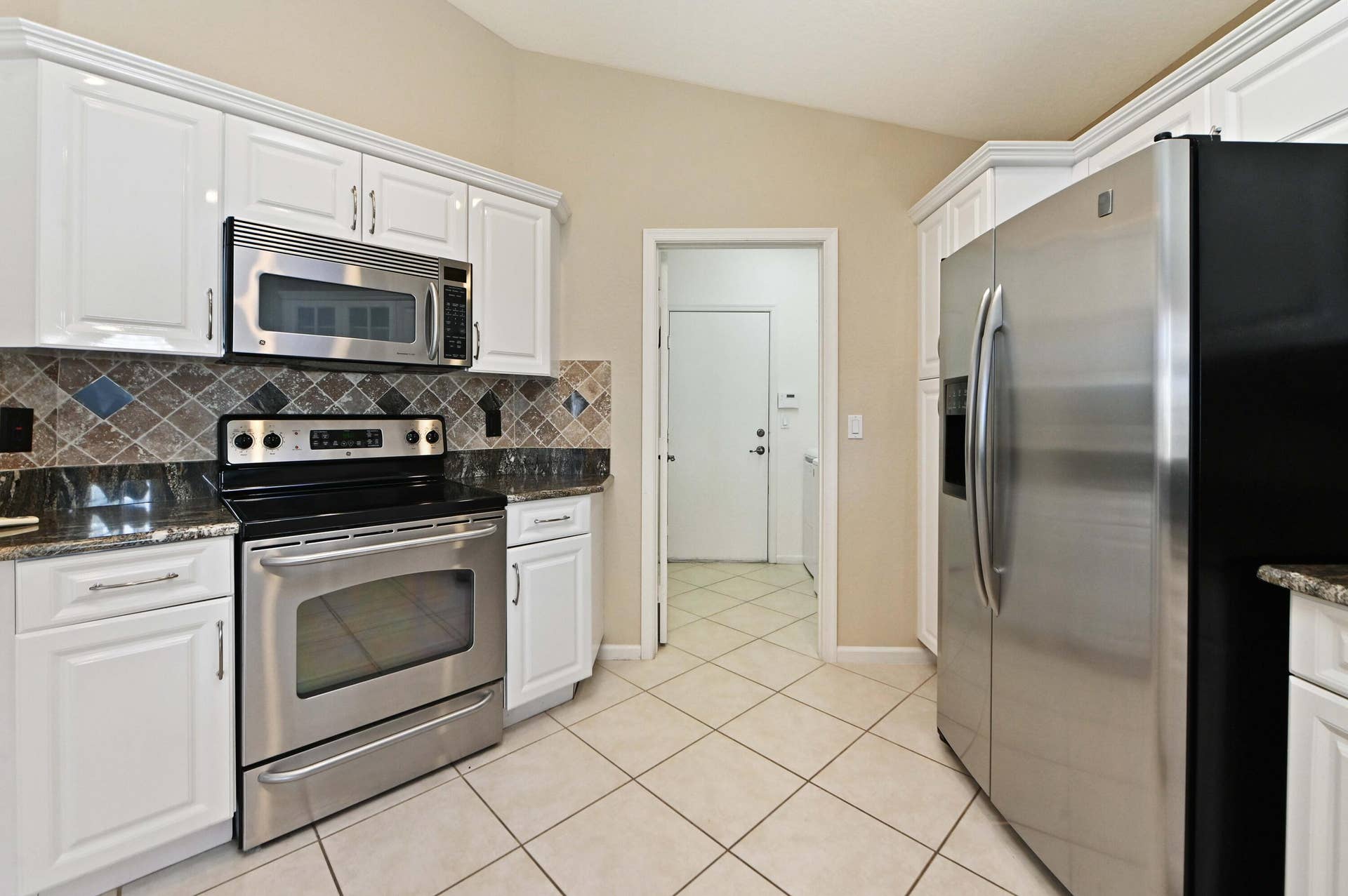 12788 Coral Lakes Drive, Boynton Beach, FL 33437 17 Kitchen 03