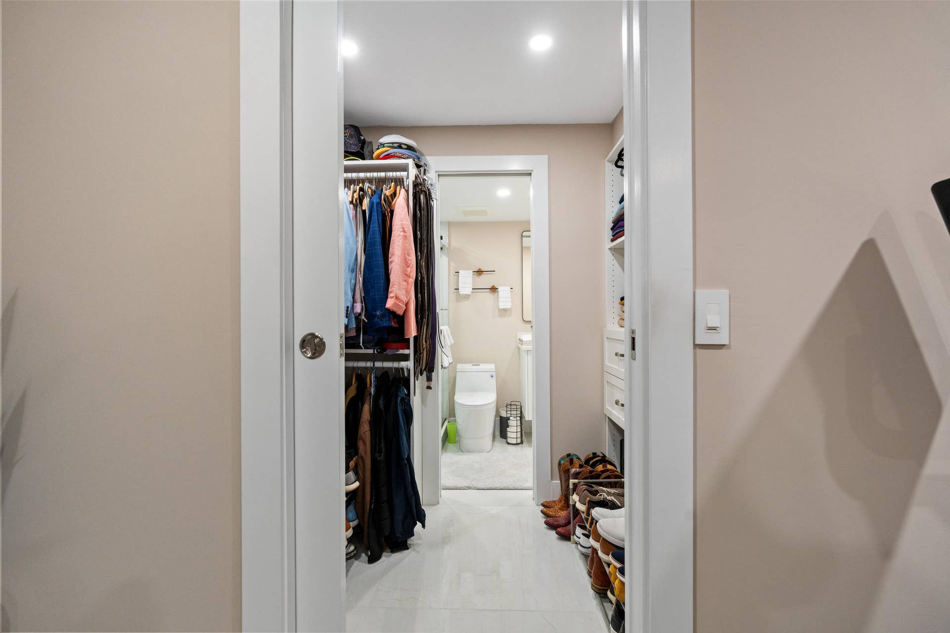 Guest Bedroom Closet