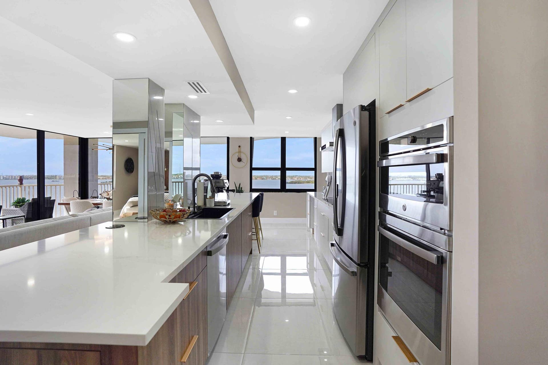 Open Kitchen