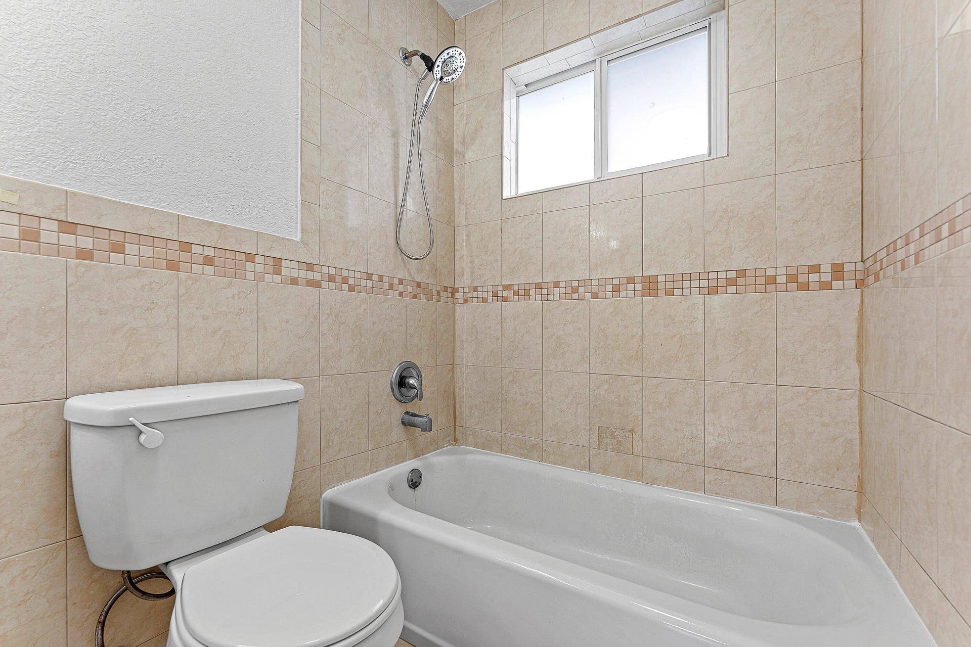 050-118PhippenWaitersRoad-2-DaniaBeach-F