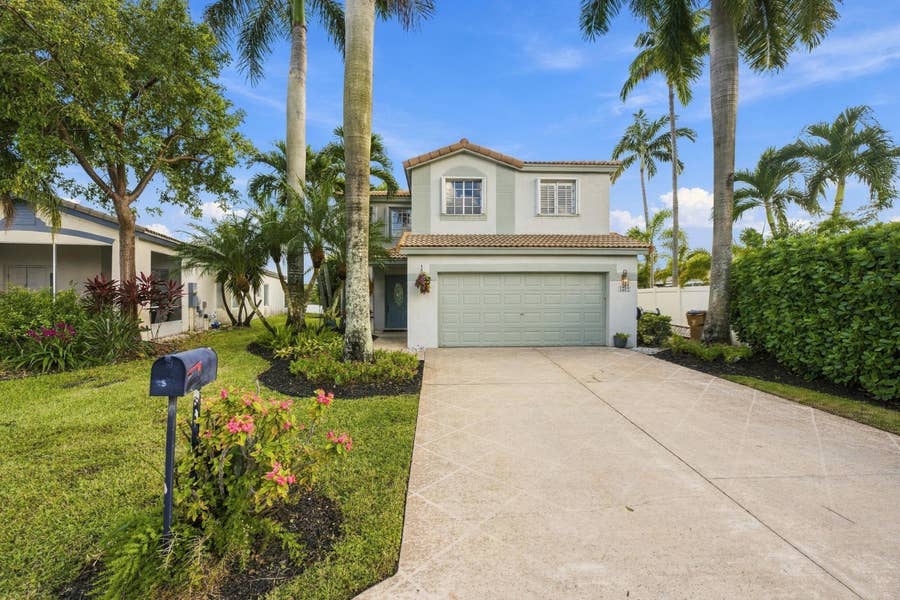 Property photo for 4592 SW 14TH Street, Deerfield Beach, FL