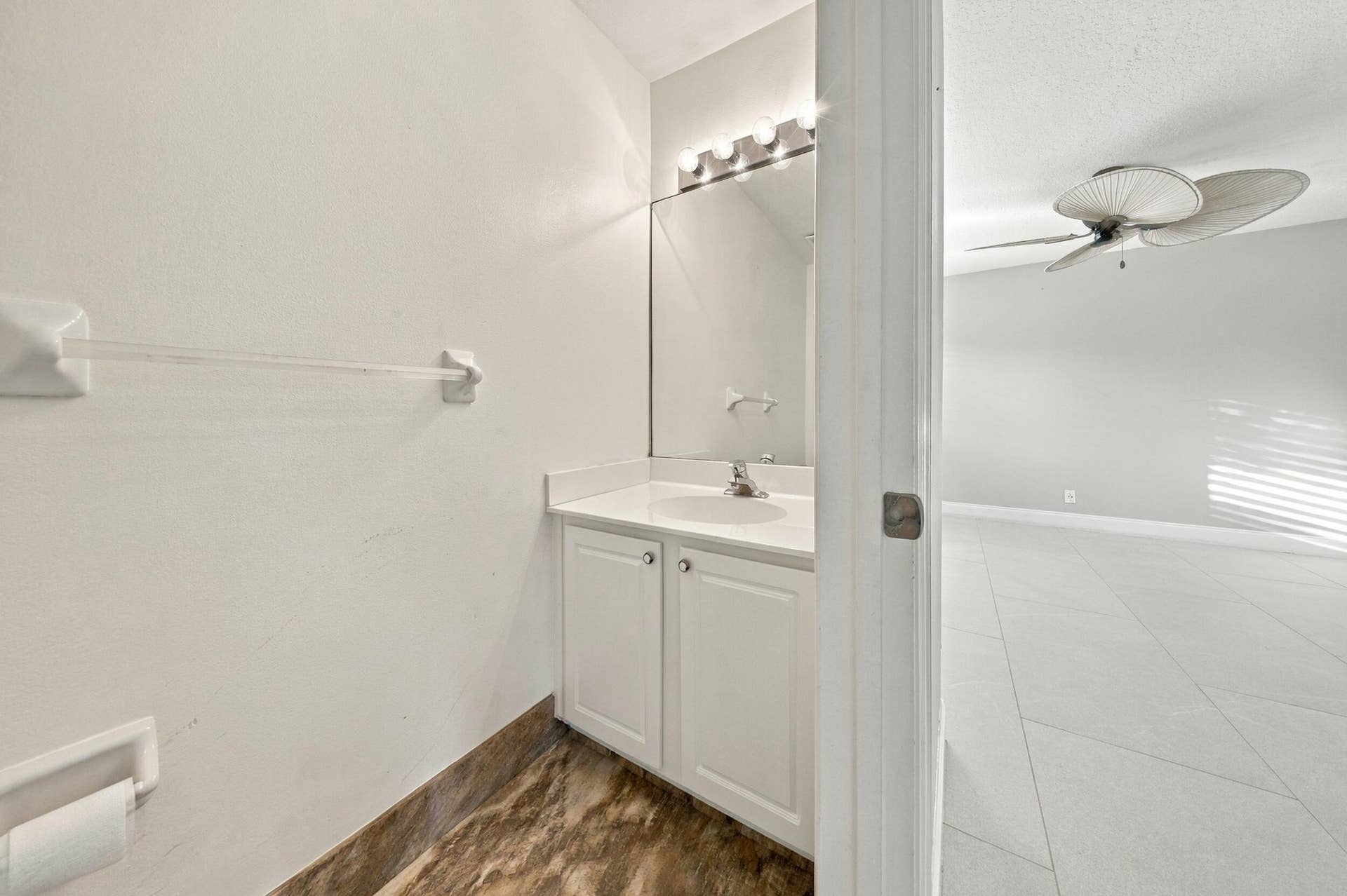 4592 SW 14TH Street, Deerfield Beach, FL 33442 73__jjl5087