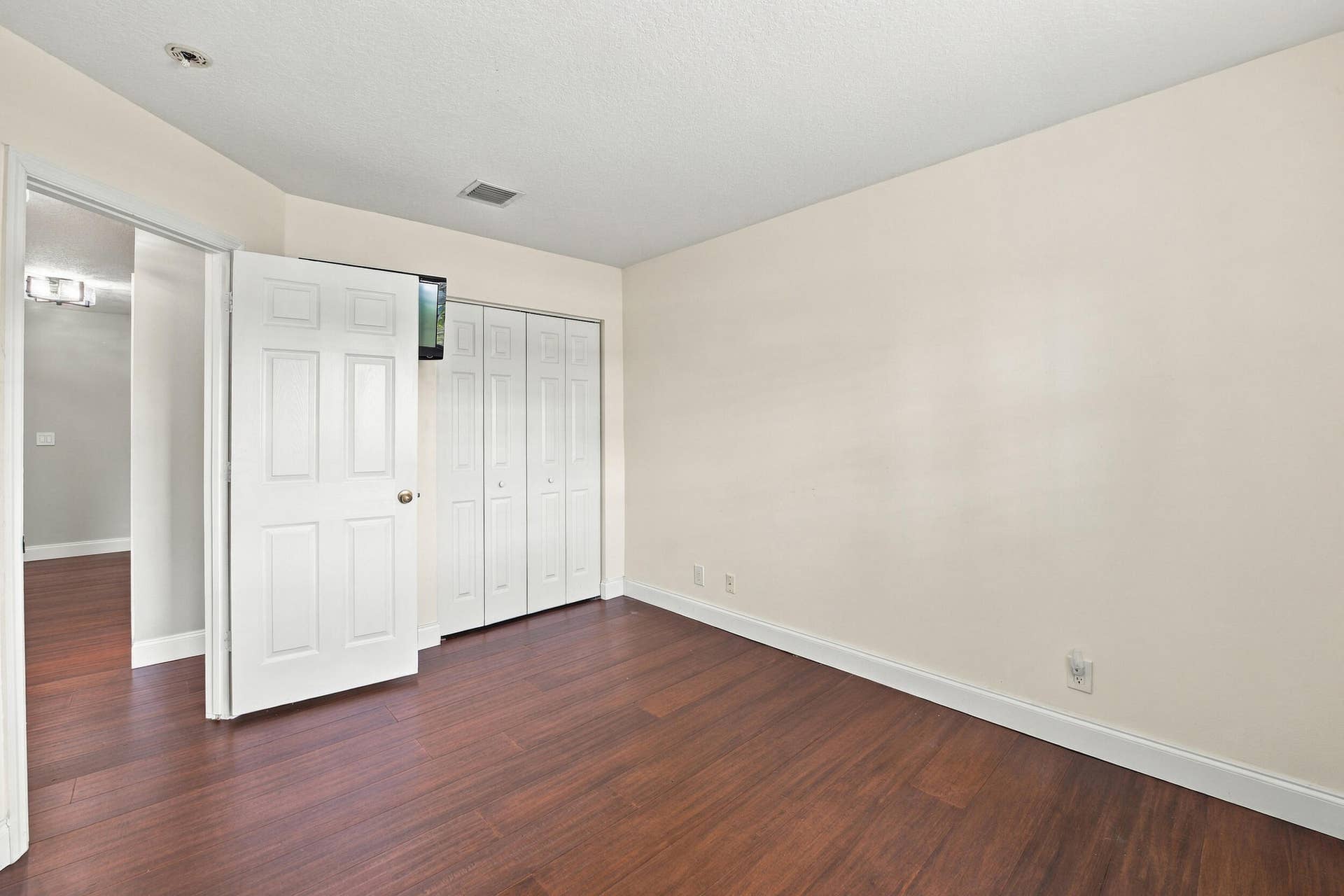 4592 SW 14TH Street, Deerfield Beach, FL 33442 52__jjl4921
