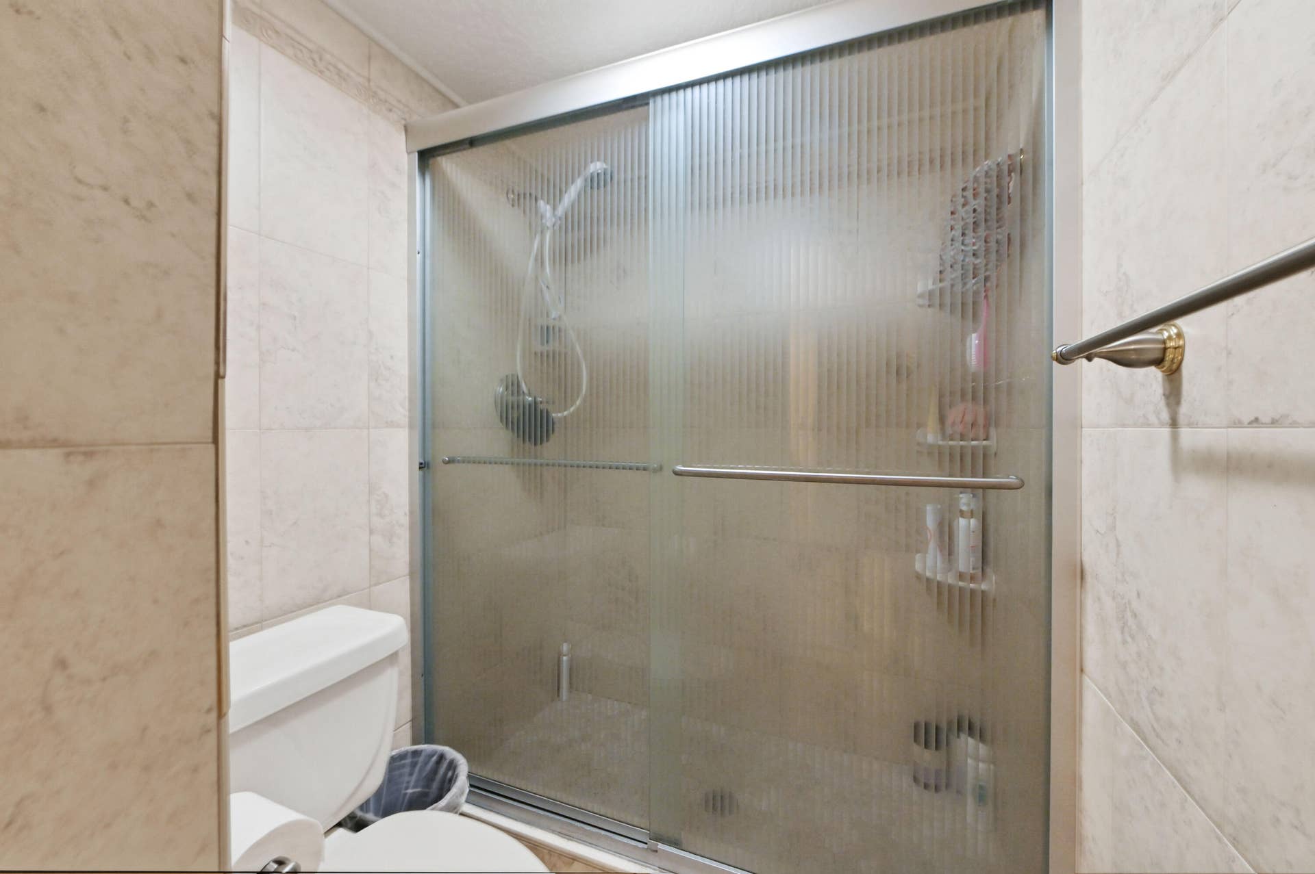 302 Woodland Road, Palm Springs, FL 33461 23 Bathroom 04