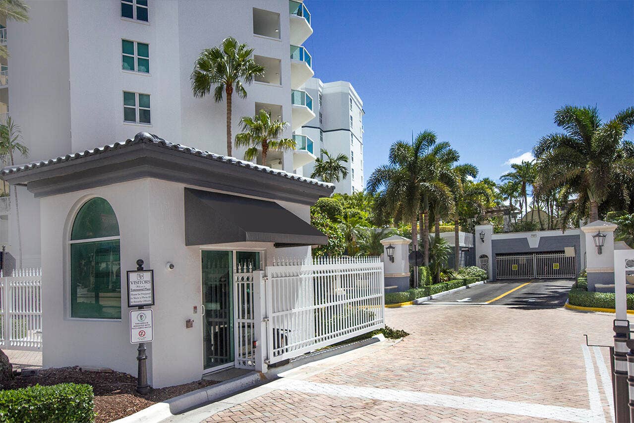 500 SE Mizner Boulevard, #A209, Boca Raton, FL 33432 019 TP-GateHouse-LR