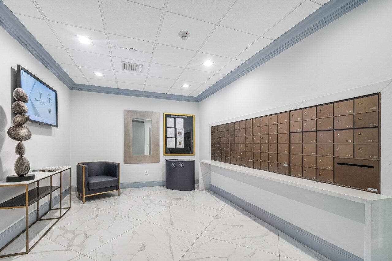 500 SE Mizner Boulevard, #A209, Boca Raton, FL 33432 016 TP-I Mail room-LR