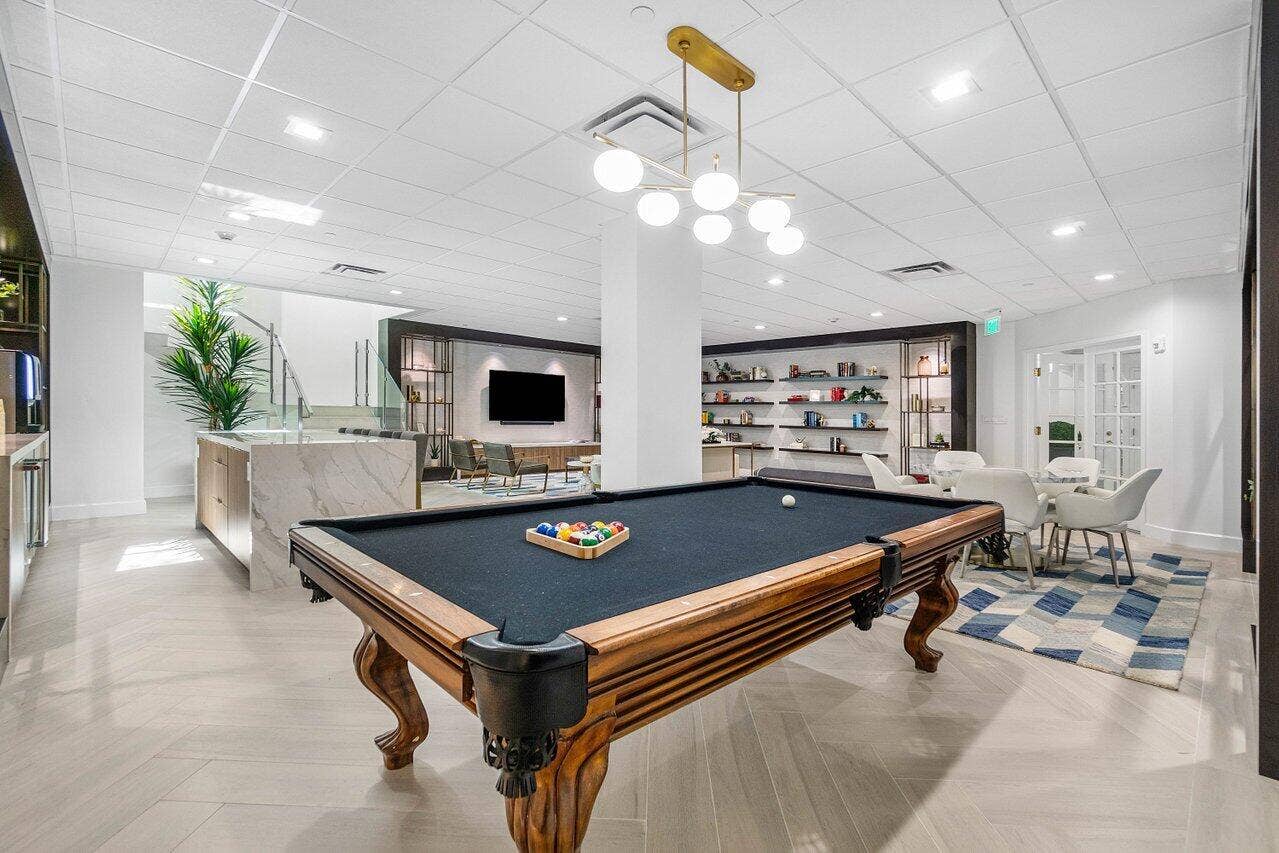500 SE Mizner Boulevard, #A209, Boca Raton, FL 33432 014_6 TP-I Social Room downstairs-LR