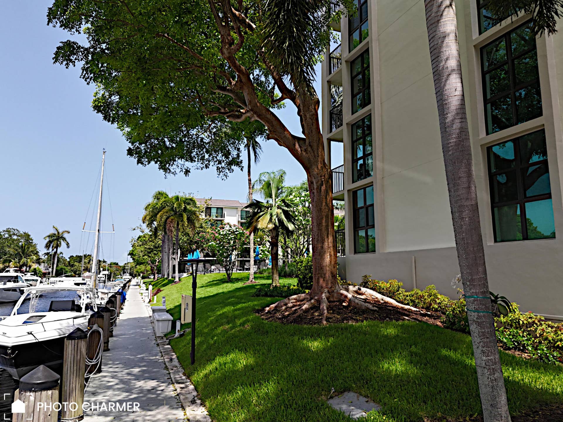 1000 River Reach Drive, Fort Lauderdale, FL 33315 Boat dockage is offered to owner residents at about $40 per ft - per year for boats up to 50' OAL (when available)