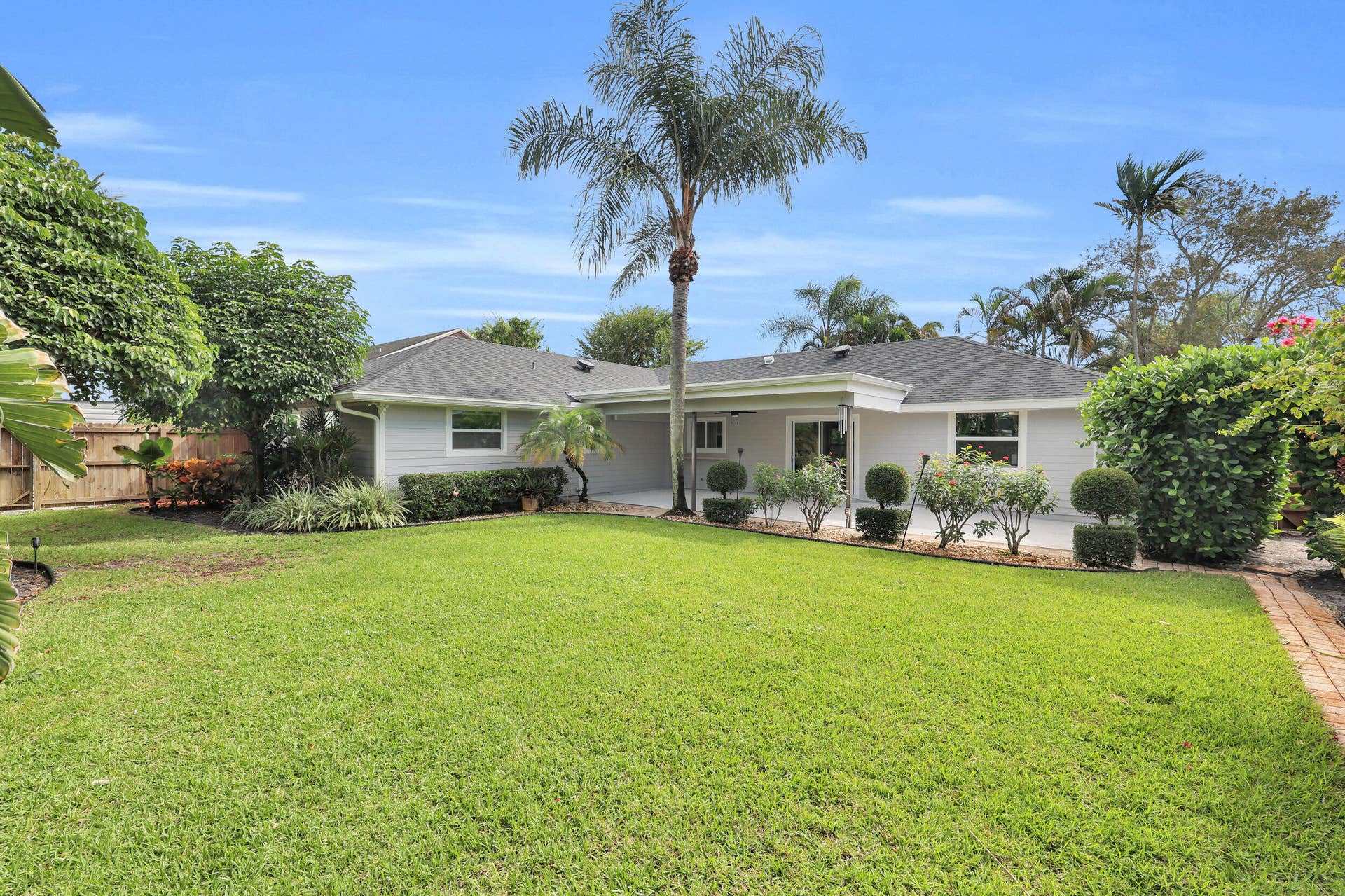 10 SE Splitrail Circle, Jupiter, FL 33469 47_8p3a9217