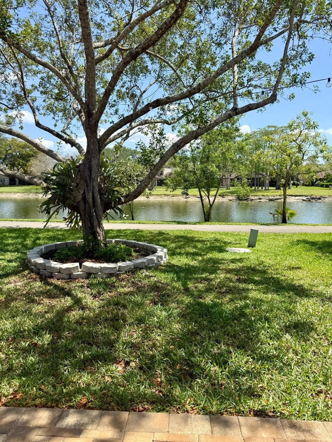 22454 CYPRESS WOOD Lane, Boca Raton, FL 33428 Family Room Lake View