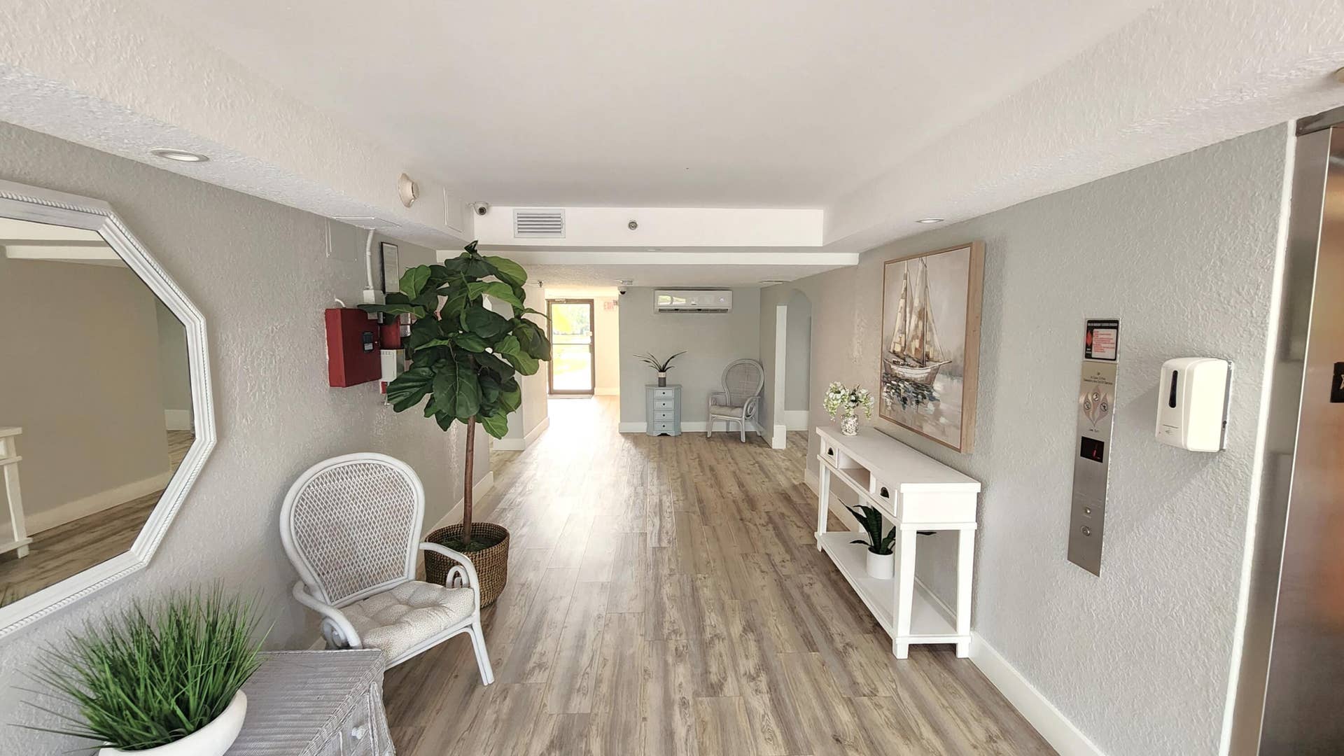 2455 LINDELL Boulevard, #3511, Delray Beach, FL 33444 lobby