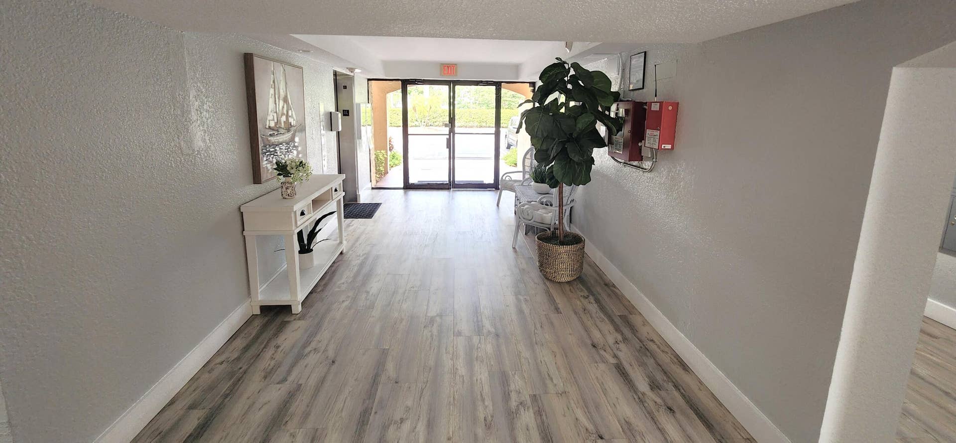 2455 LINDELL Boulevard, #3511, Delray Beach, FL 33444 lobby
