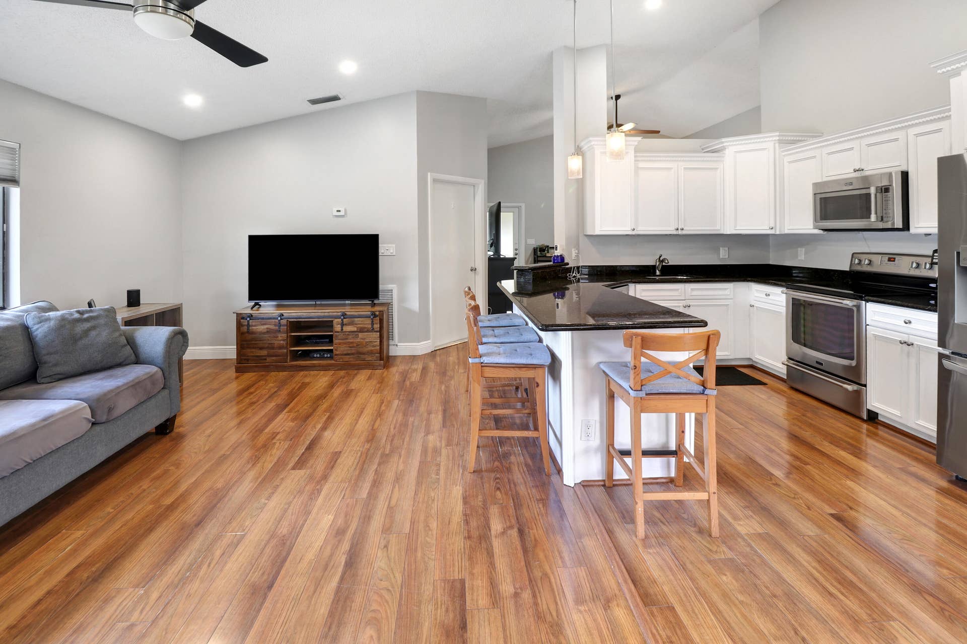 2827 NW 110th Avenue, Sunrise, FL 33322 b3IMG_1551-2