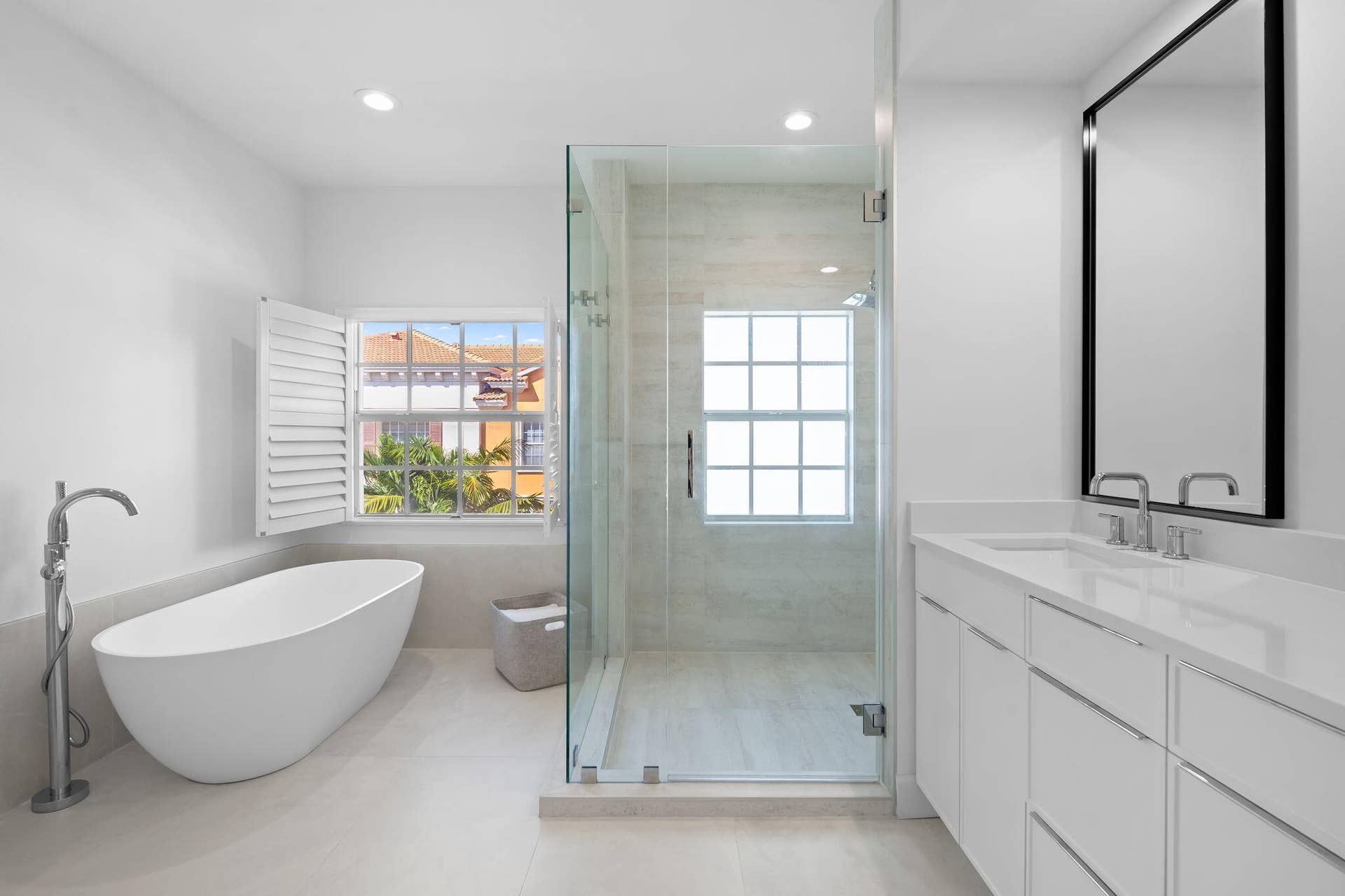 613 NE FRANCESCA Lane, Boca Raton, FL 33487 Primary Bathroom