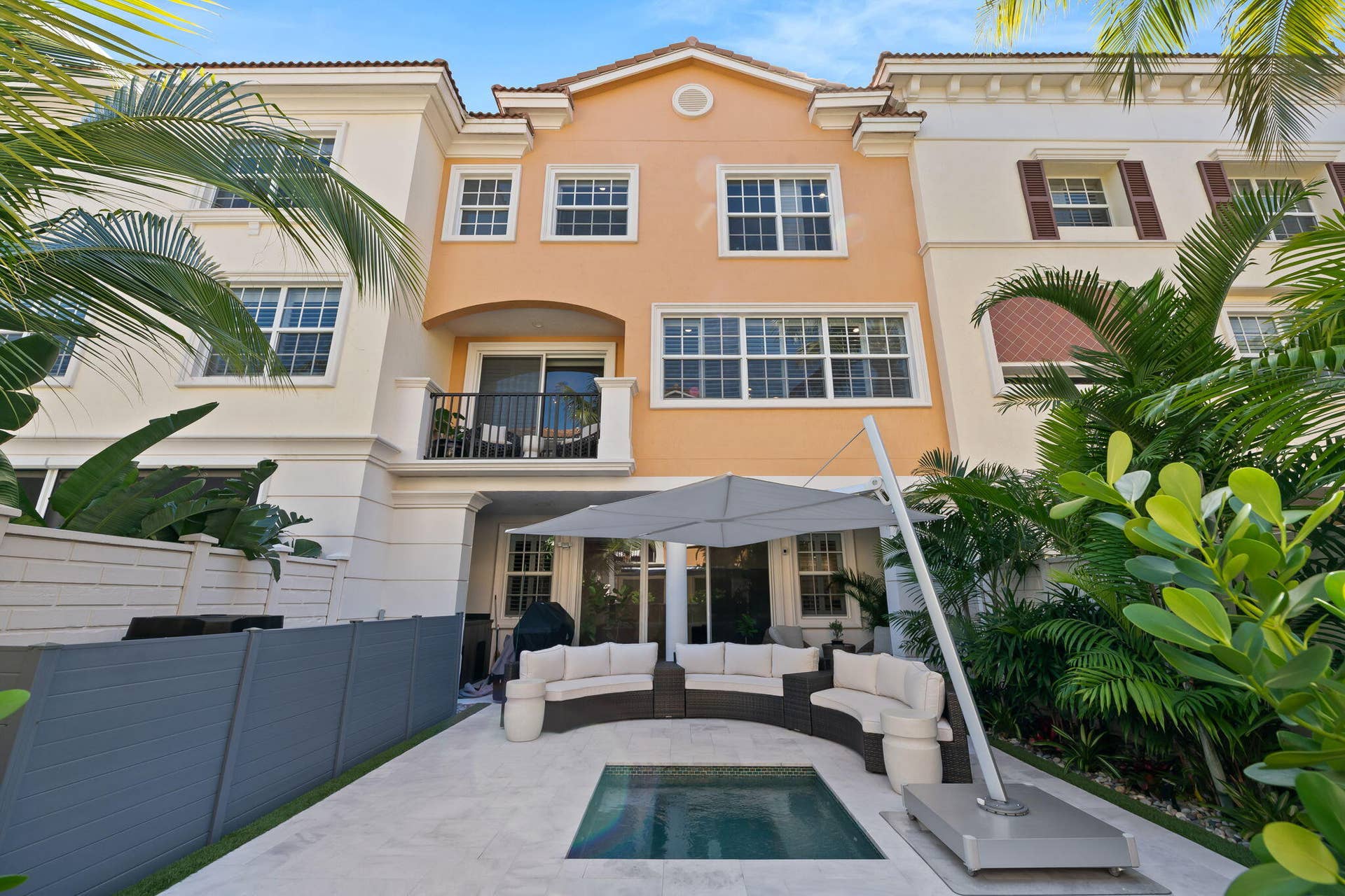 613 NE FRANCESCA Lane, Boca Raton, FL 33487 Backyard