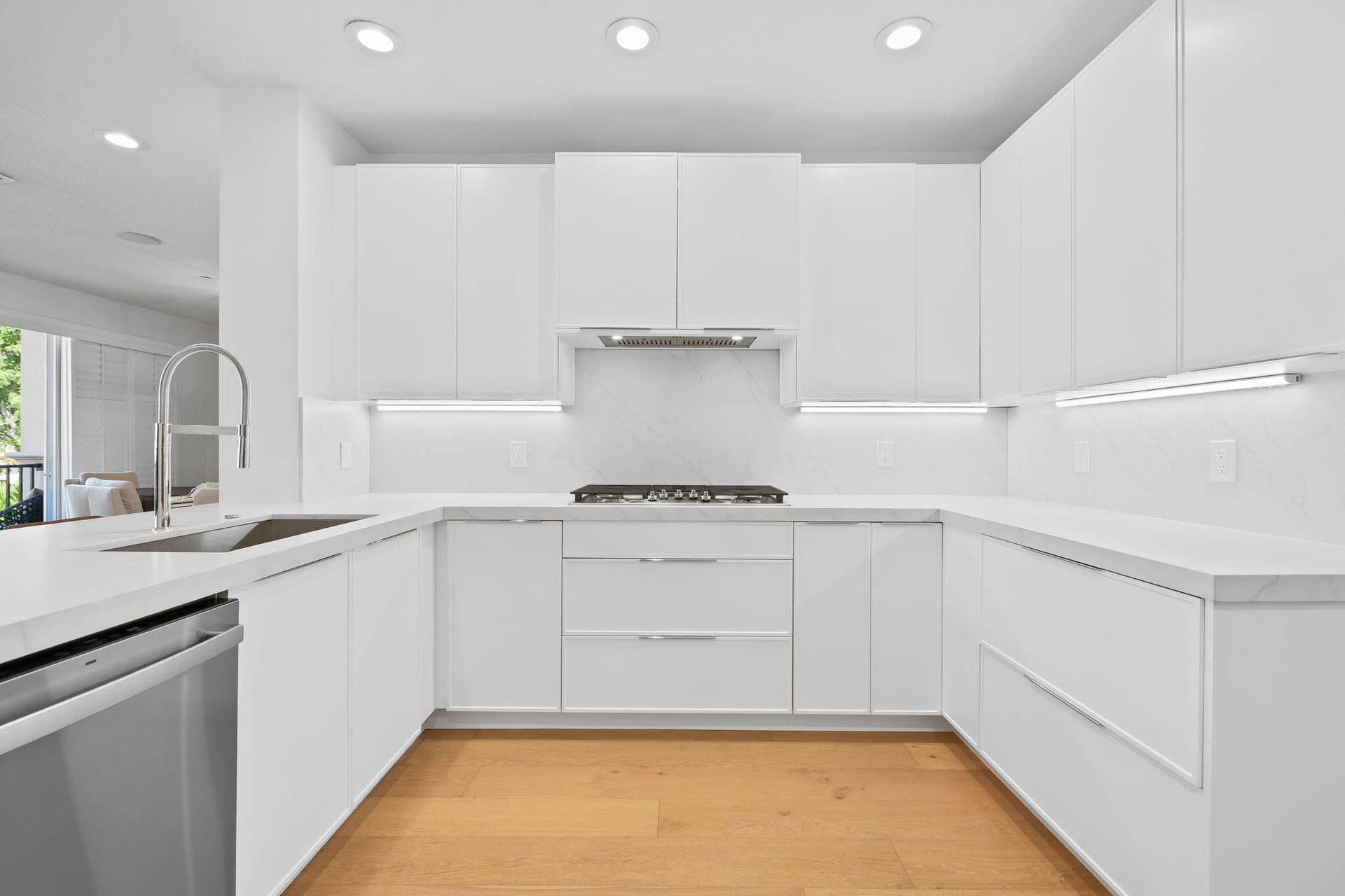 613 NE FRANCESCA Lane, Boca Raton, FL 33487 Kitchen