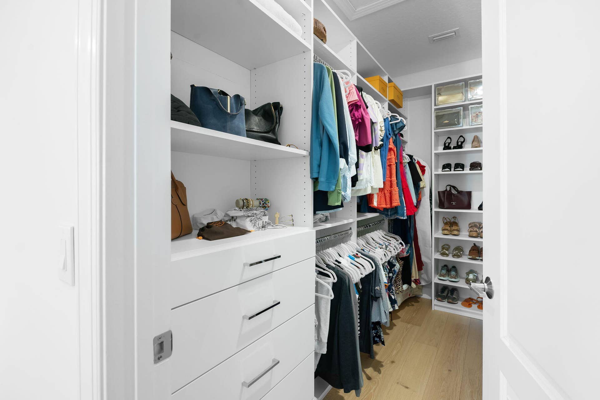 613 NE FRANCESCA Lane, Boca Raton, FL 33487 Primary Closet