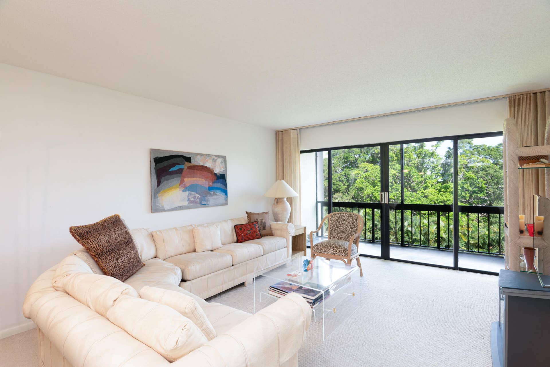 2500 PRESIDENTIAL Way, #405, West Palm Beach, FL 33401 Clark 2500 Presidential Way 405-002
