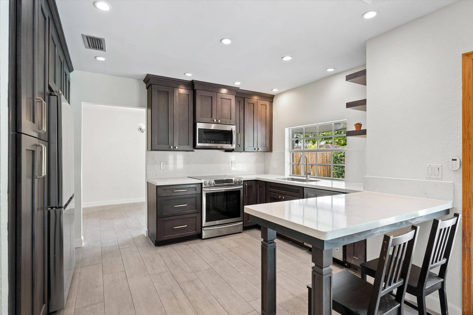 7101 SW 19TH Street, Plantation, FL 33317 08-7101 SW 19th St, Plantation-32