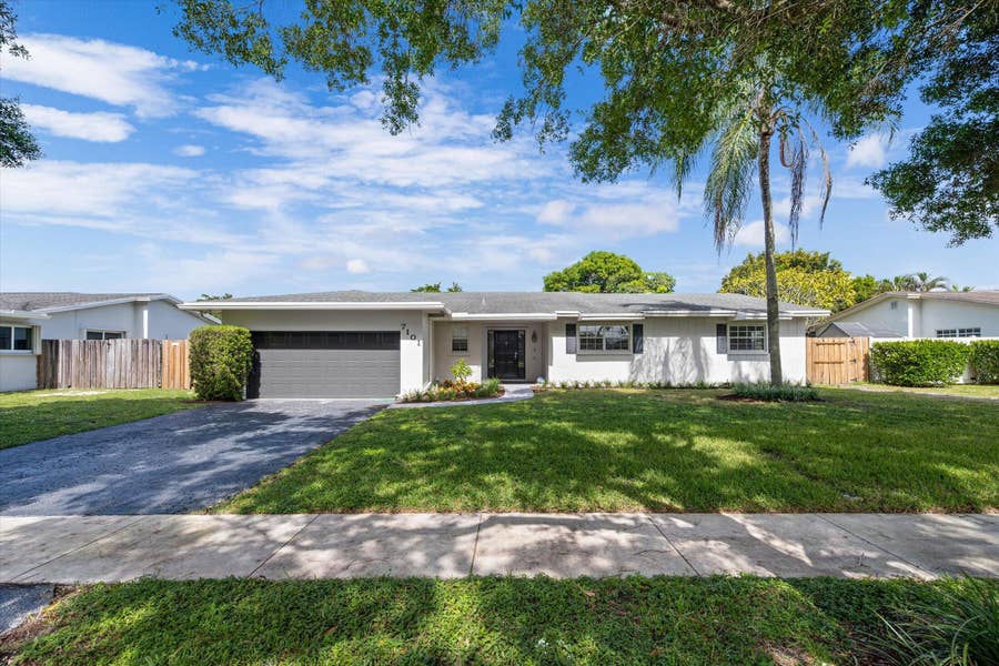 Property photo for 7101 SW 19TH Street, Plantation, FL
