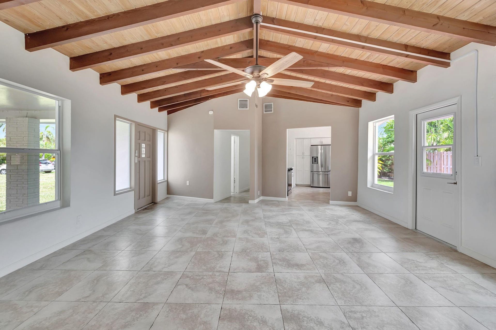 2680 NE 19TH Street, Pompano Beach, FL 33062 Photo 8