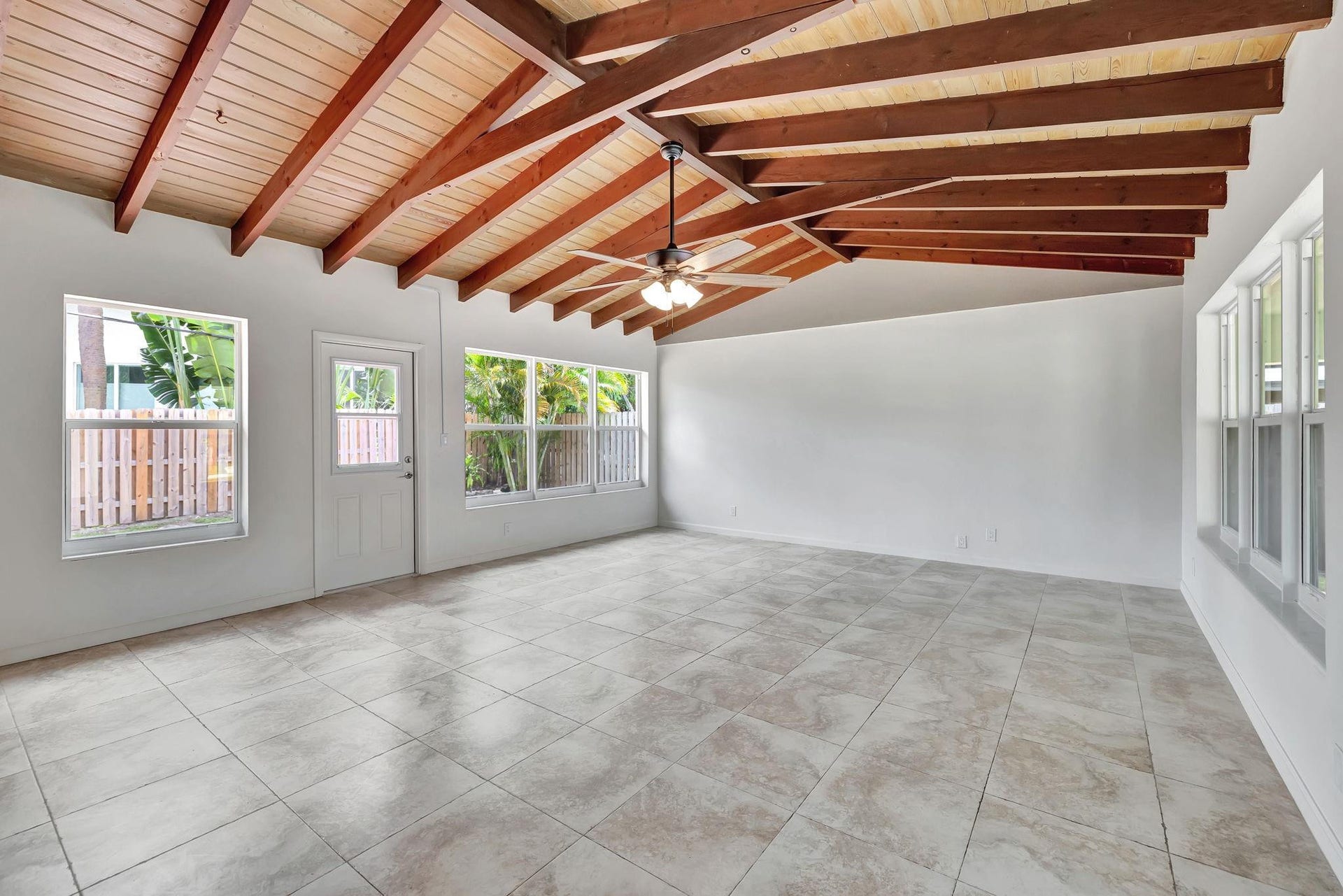 2680 NE 19TH Street, Pompano Beach, FL 33062 Photo 12