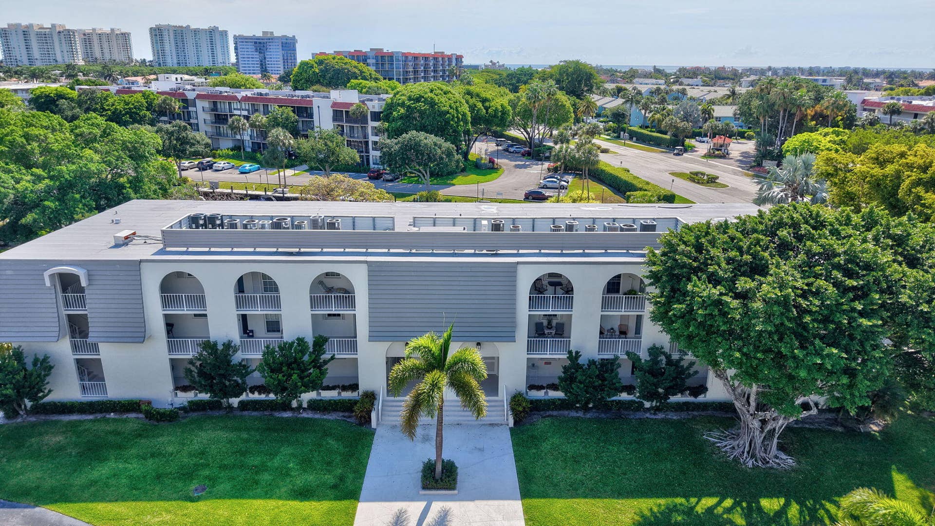 769 JEFFERY Street, #2-104, Boca Raton, FL 33487 53-web-or-mls-DJI_20260512102508_0510_D_