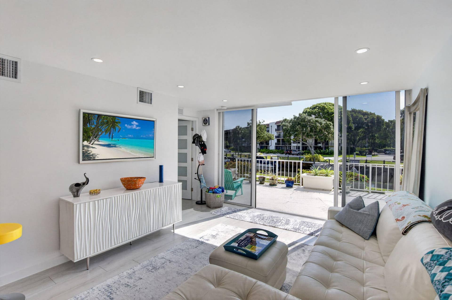 769 JEFFERY Street, #2-104, Boca Raton, FL 33487 19-web-or-mls-DSC_1520