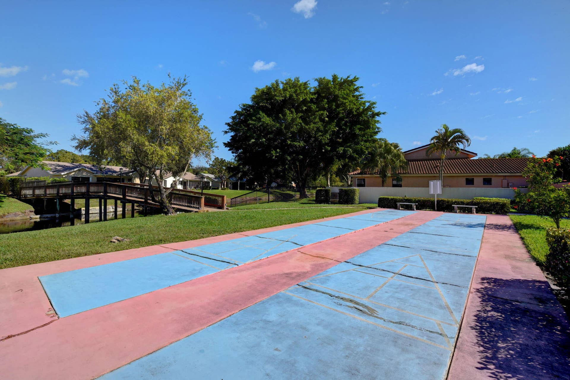 10871 Lake Front Place, Boca Raton, FL 33498 Shuffleball