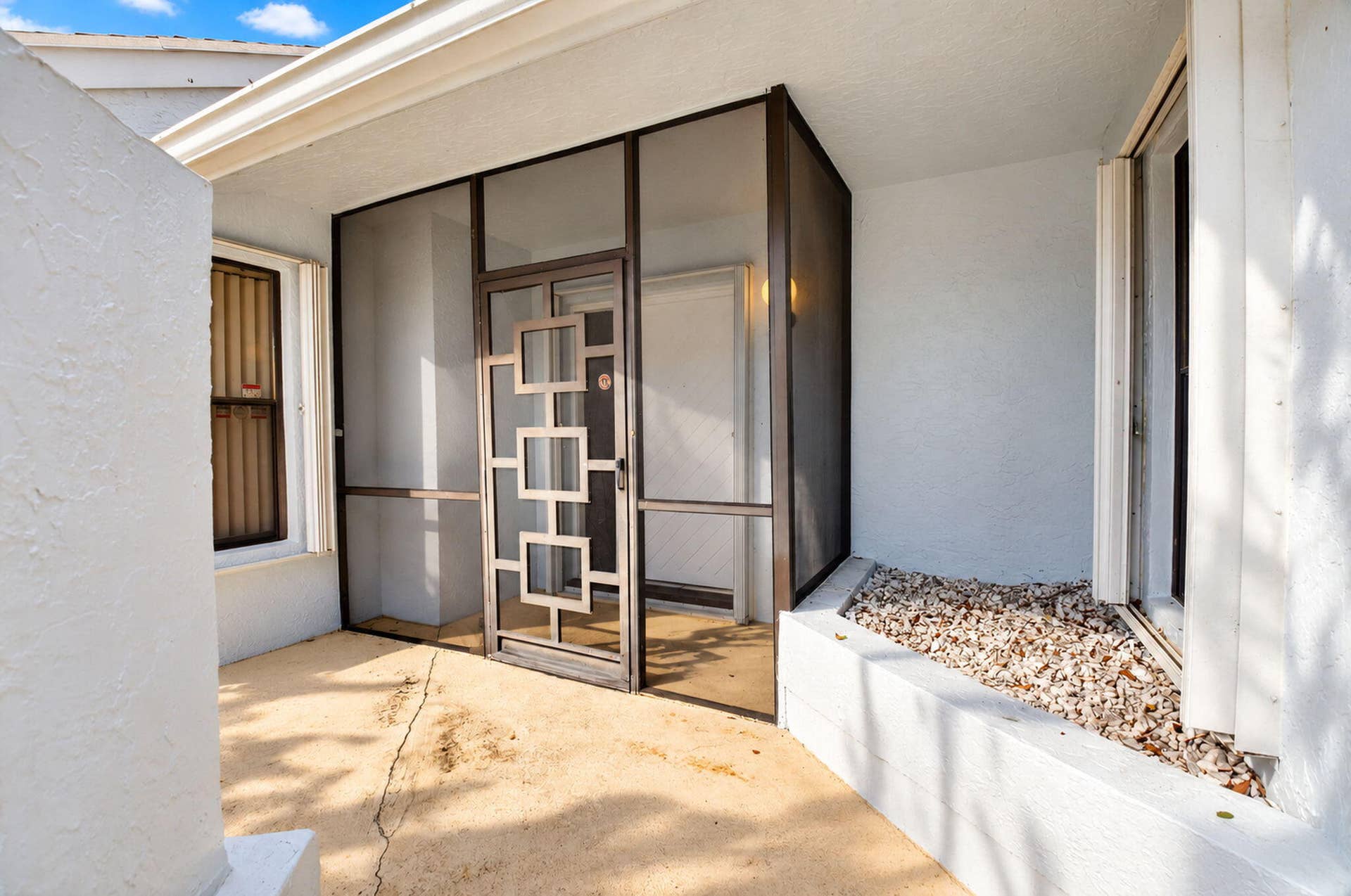 10871 Lake Front Place, Boca Raton, FL 33498 Screen Enclosed Entrance
