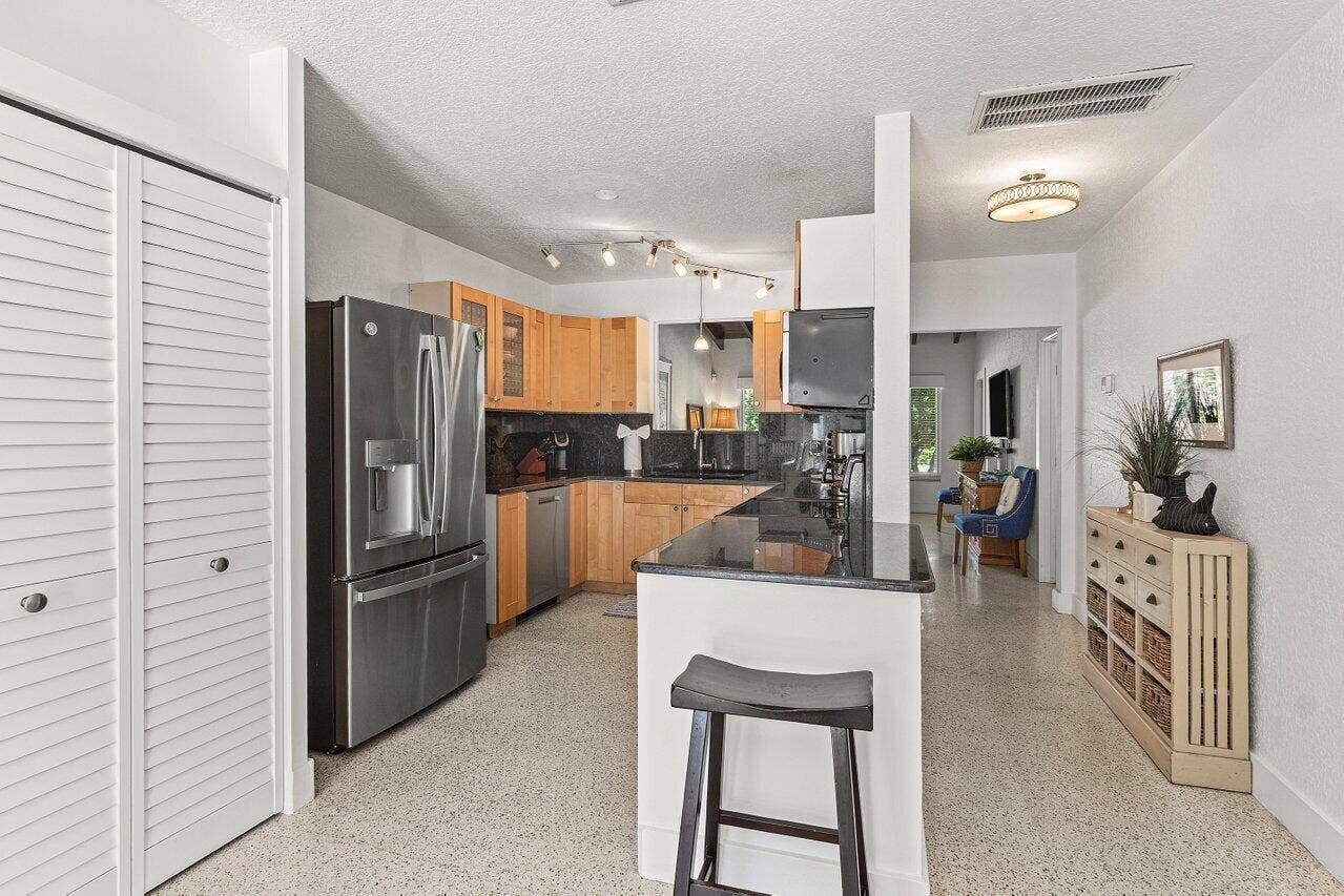 340 NE 7th Avenue, Delray Beach, Delray Beach, FL 33483 014-340Northeast7thAvenue-DelrayBeach-FL