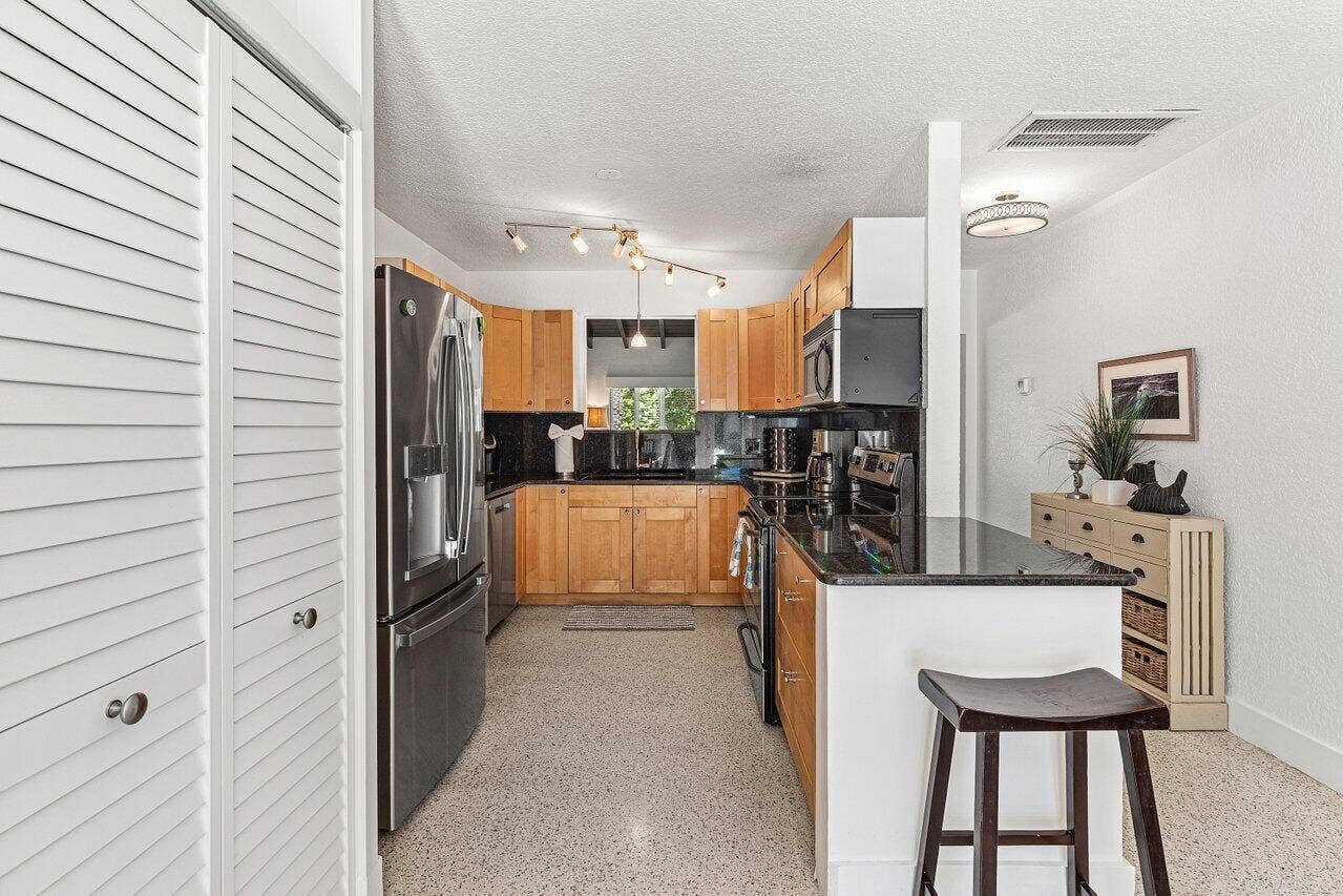 340 NE 7th Avenue, Delray Beach, Delray Beach, FL 33483 015-340Northeast7thAvenue-DelrayBeach-FL