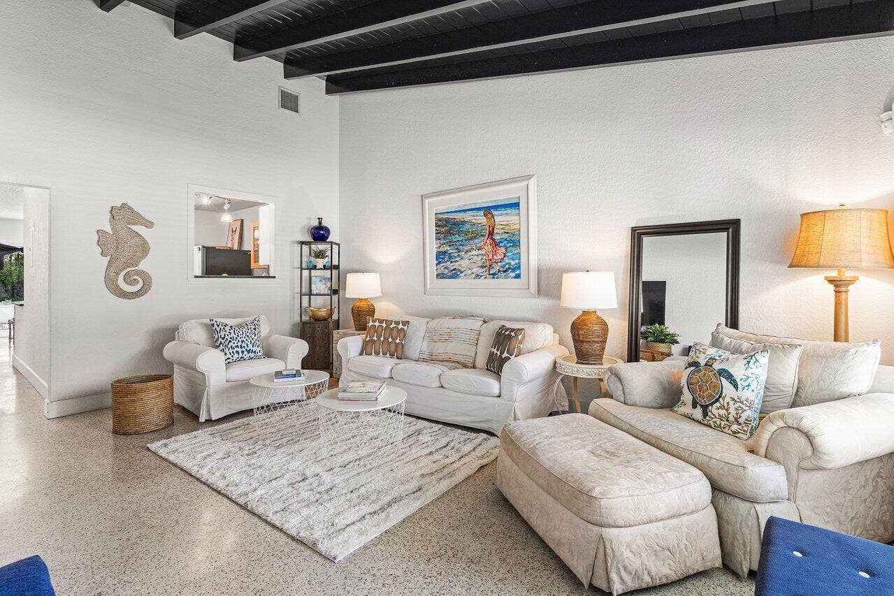 340 NE 7th Avenue, Delray Beach, Delray Beach, FL 33483 008-340Northeast7thAvenue-DelrayBeach-FL